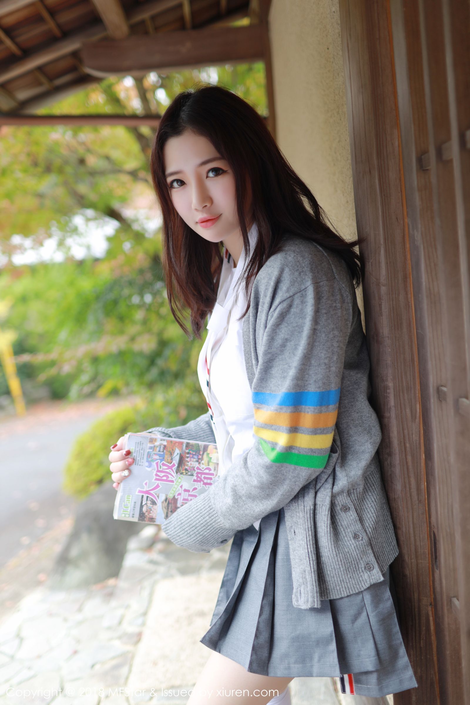 女神徐cake回归 户外学院风系列