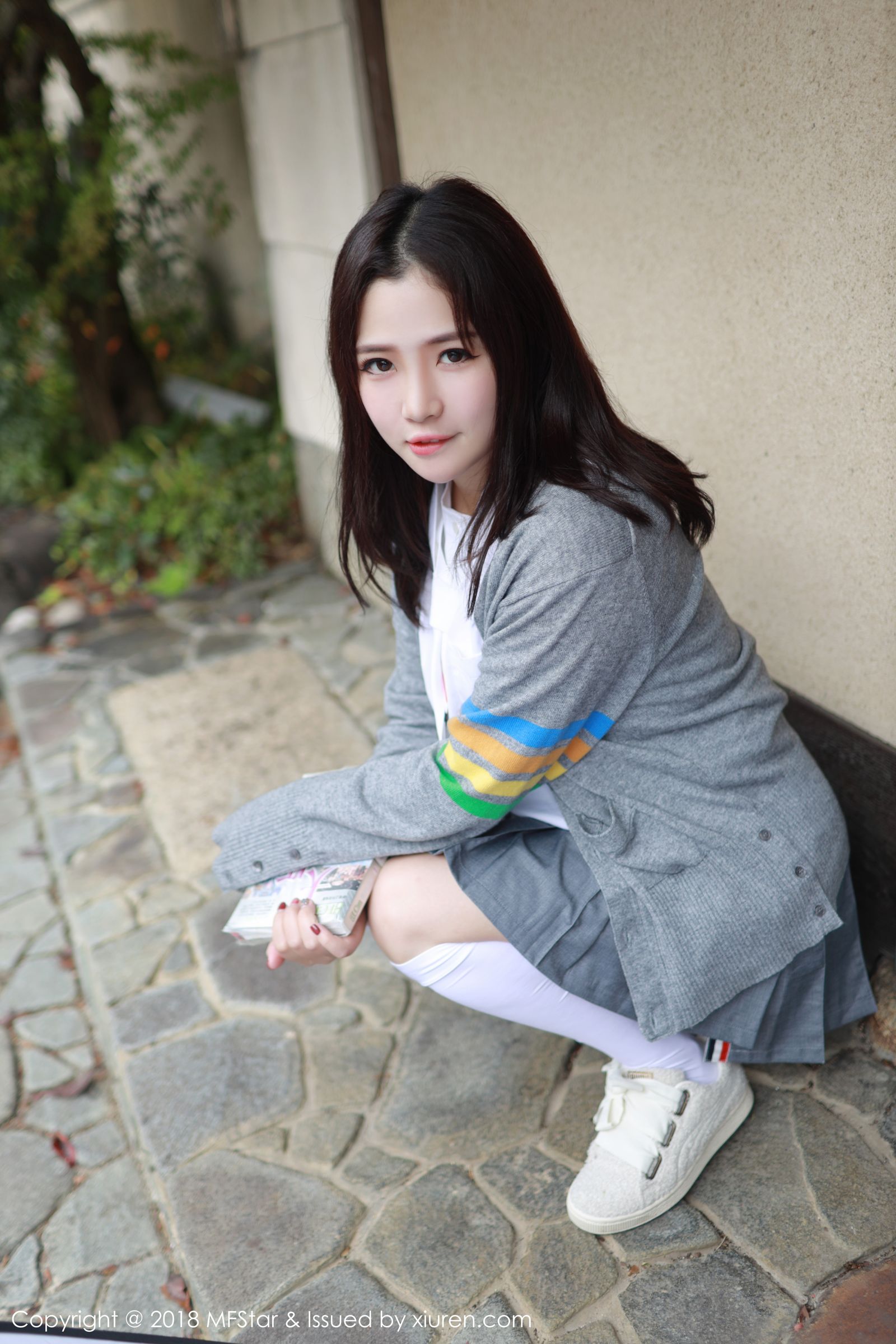 女神徐cake回归 户外学院风系列