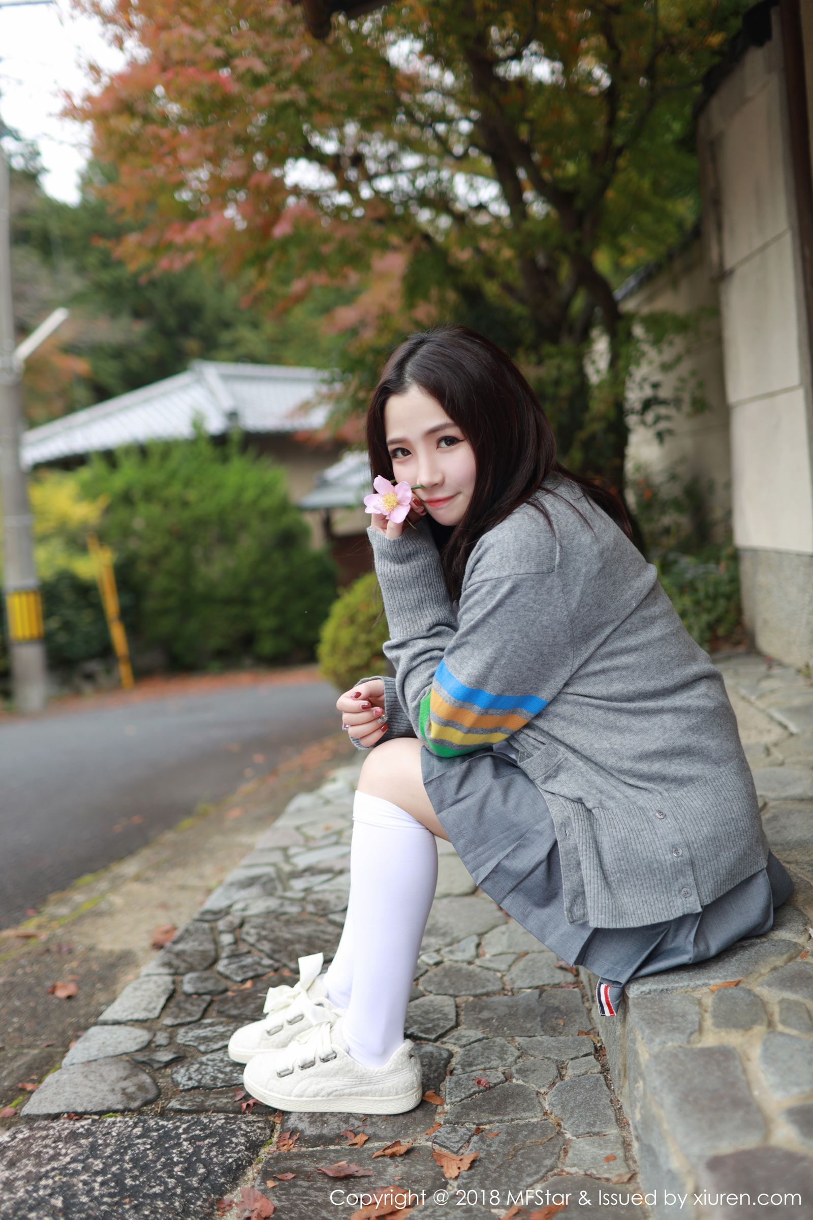 女神徐cake回归 户外学院风系列
