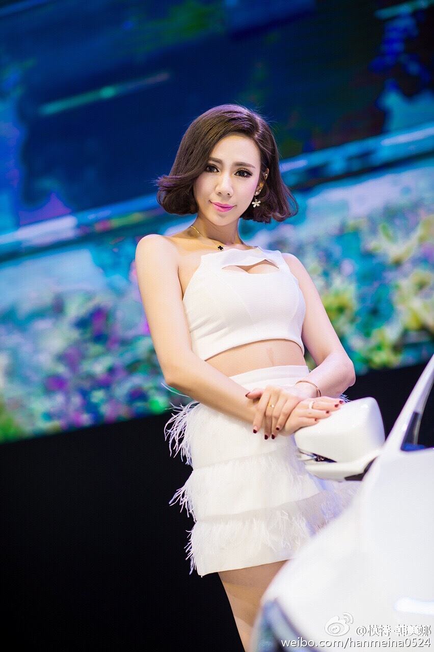 韩美娜 一汽奥迪巡展签约车模