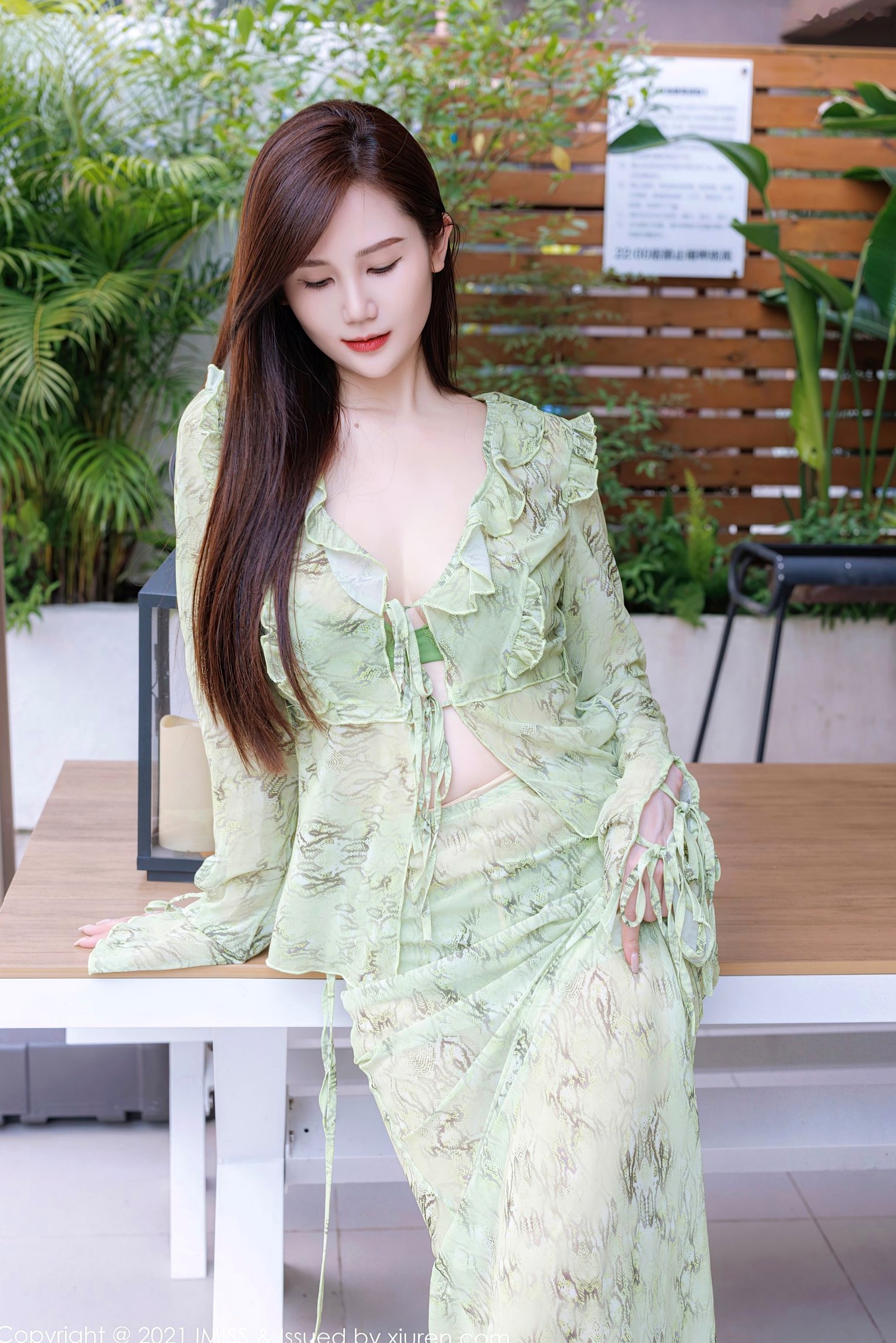 IMiss爱蜜社-758-SISY思清新淡绿色蕾丝比基尼,白嫩诱惑与撩人身姿,绝美私房套图