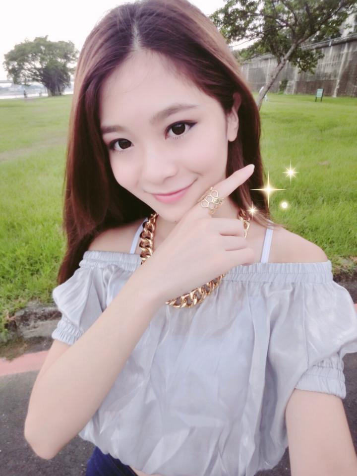 钟采轩Emily 清新养眼大学生正妹女神