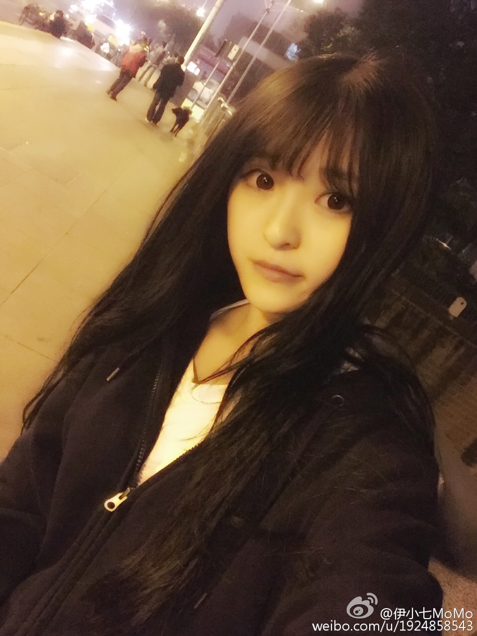 伊小七MoMo 清新养眼萝莉私房照诱惑写真图