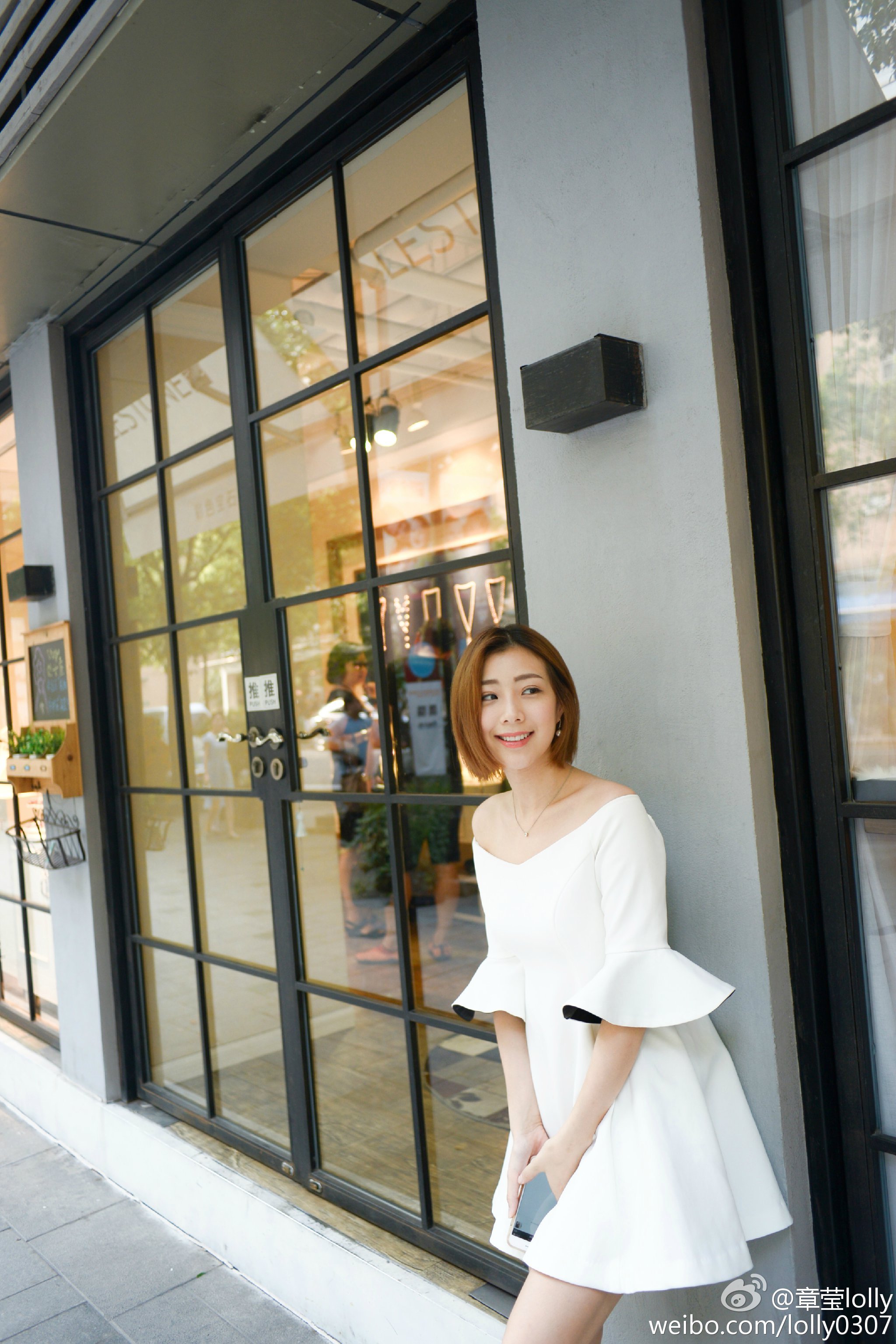 Lolly章莹 超养眼气质美女写真图