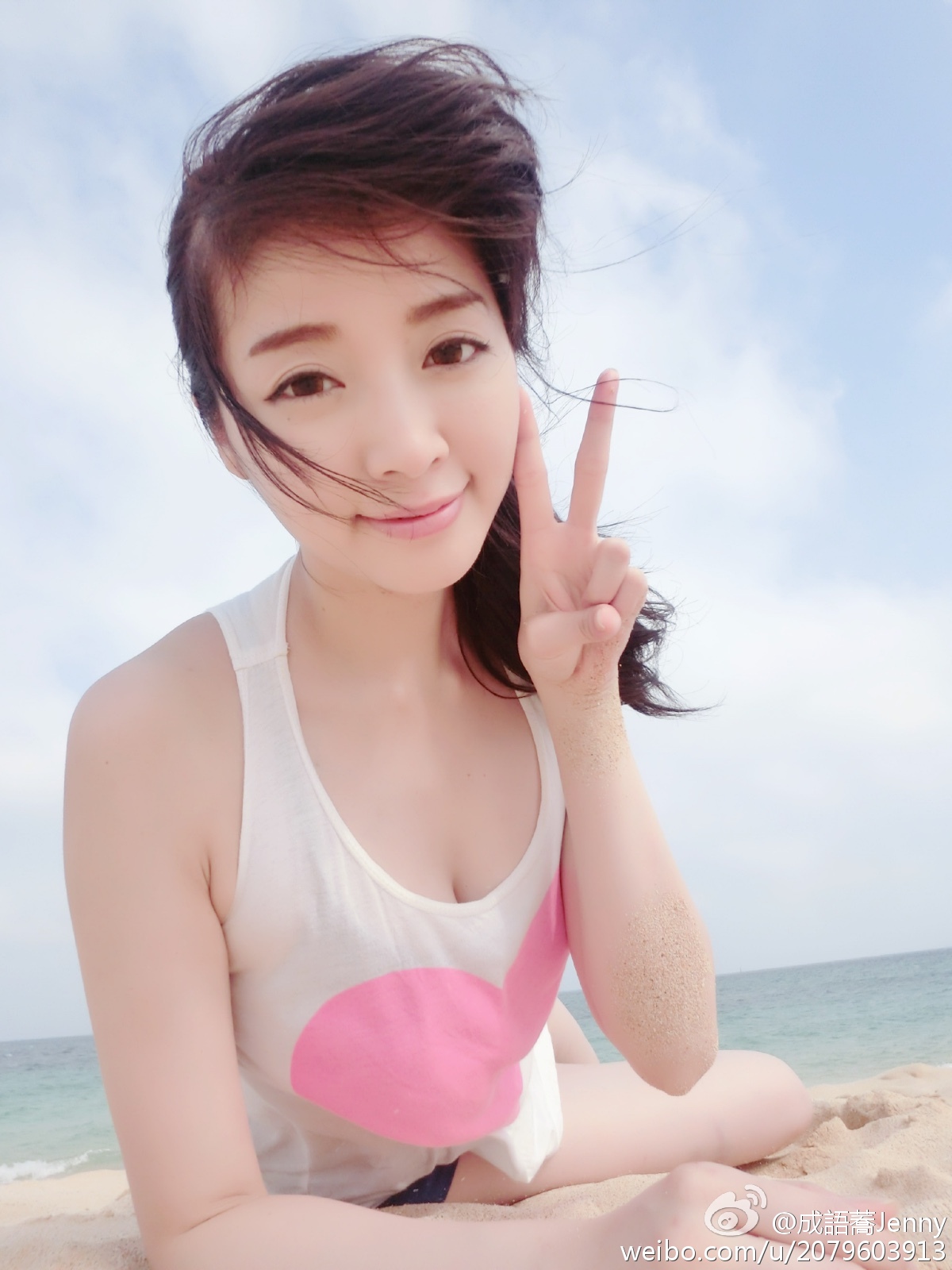 成语荞(吴娟仪) 美腿白皙电眼女神