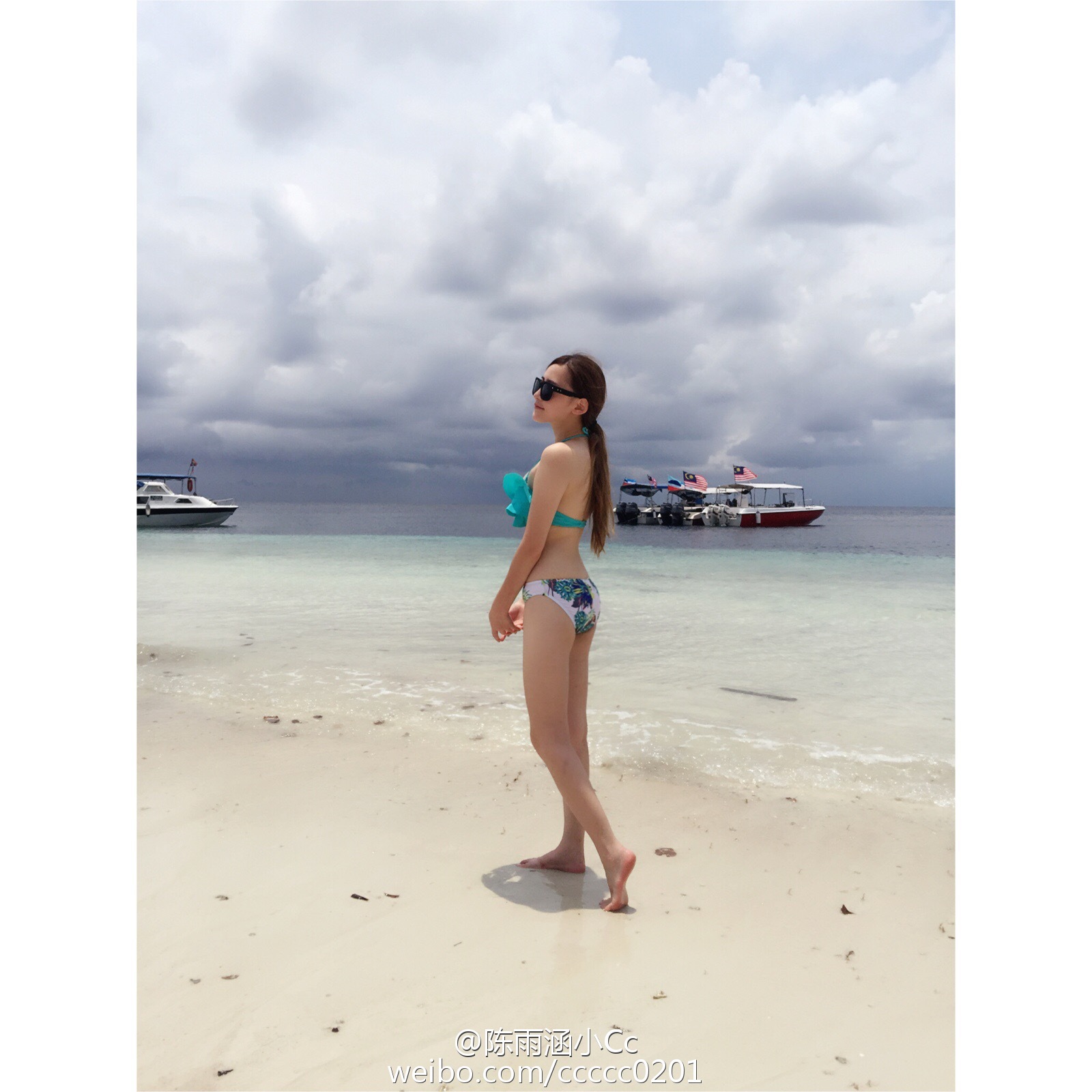 陈雨涵Cc 胸器逼人的美女私房照诱惑写真图