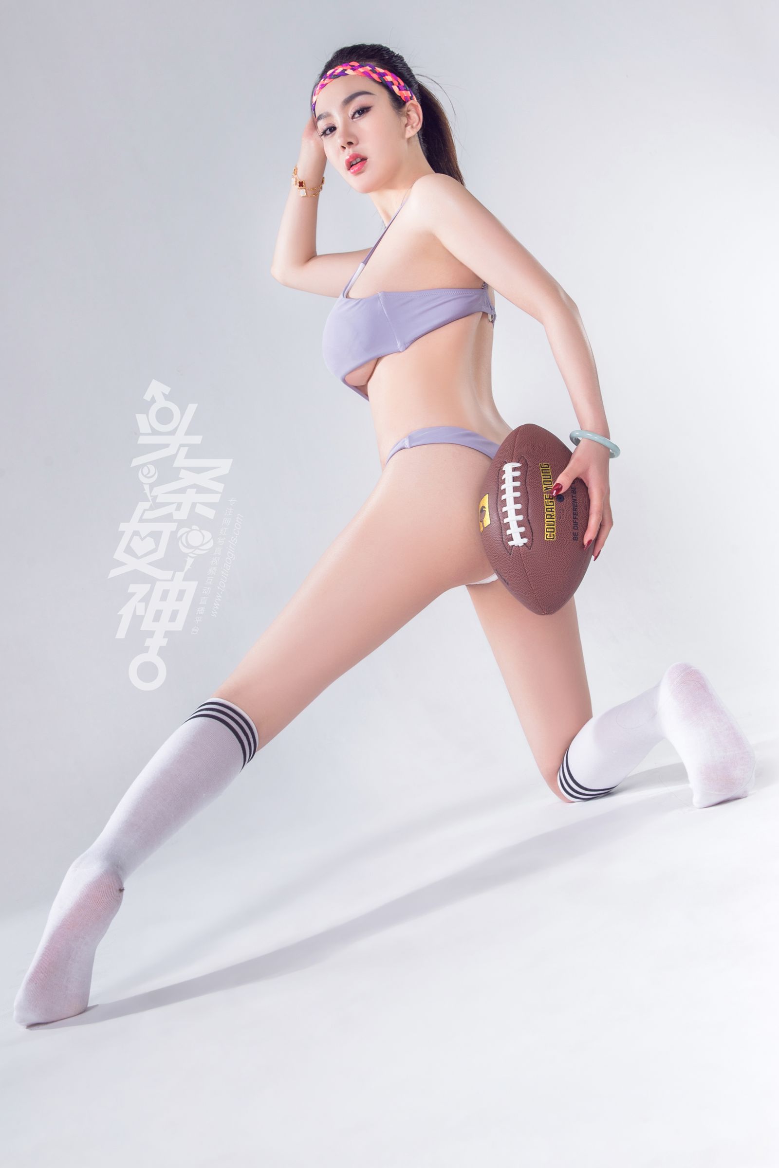 头条四女神超级碗 装不下的盛世欧派