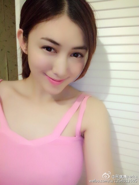 邢馨心(邢珮宸) 美女私房照诱惑写真图