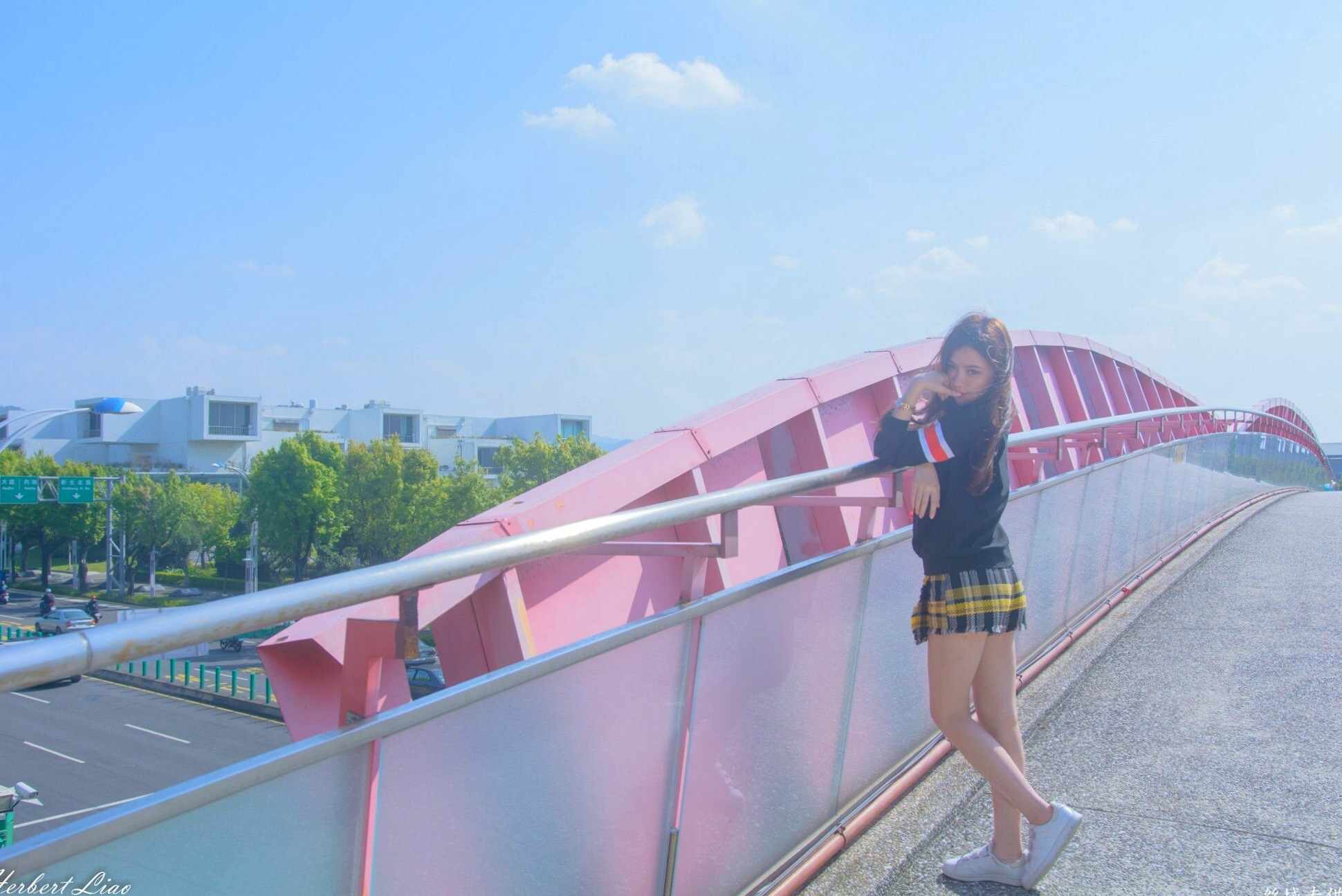 台湾正妹苏小立花博新生公园户外街拍,校花系列清新风格甜美写真