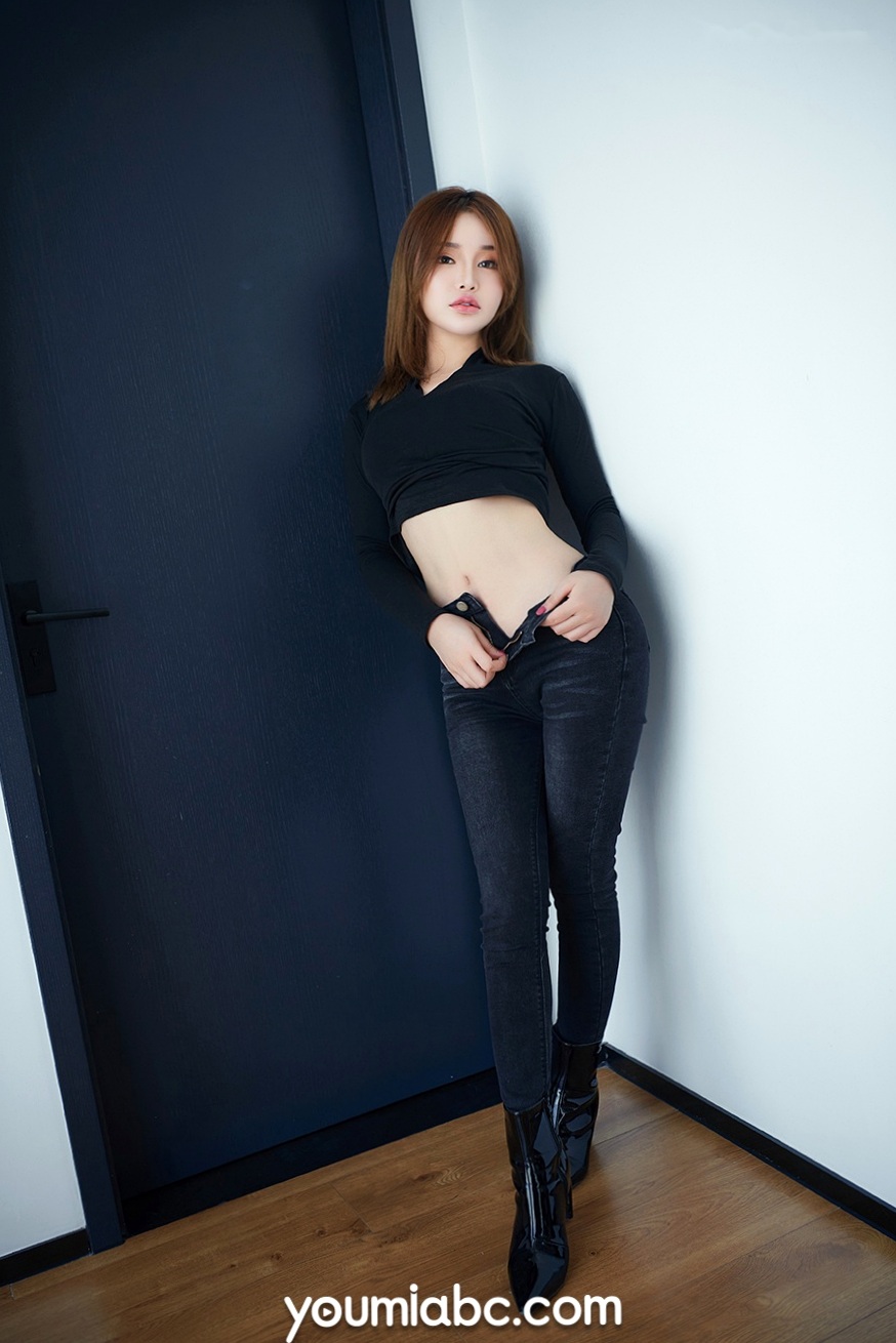 YouMi尤蜜-2019.12.20-陈宇曦《黑色丽娘》私房照,极品性感身材,大尺度诱惑,曲线撩人