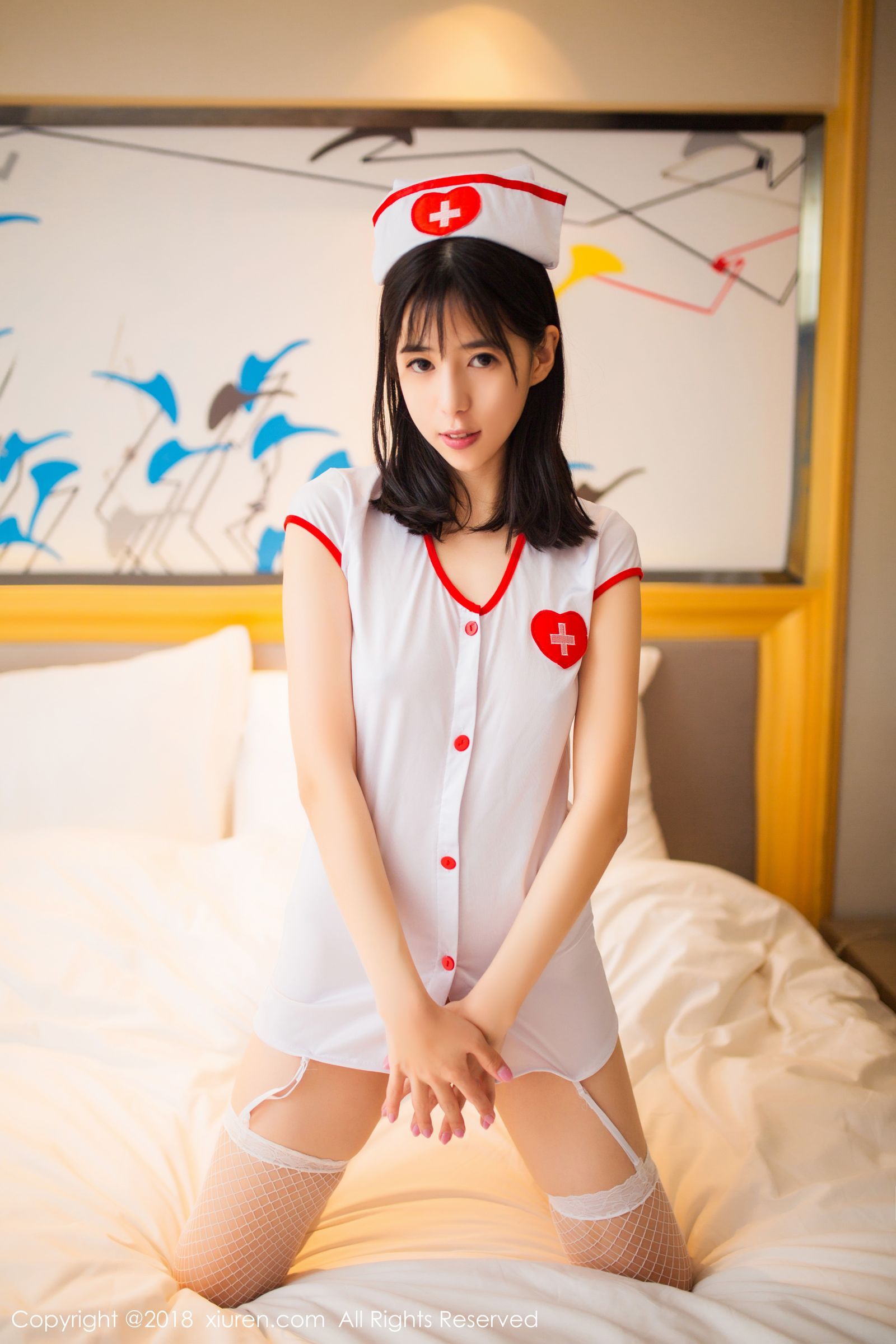 温柔贴心护士艾栗栗 甜美清纯的粉色内衣