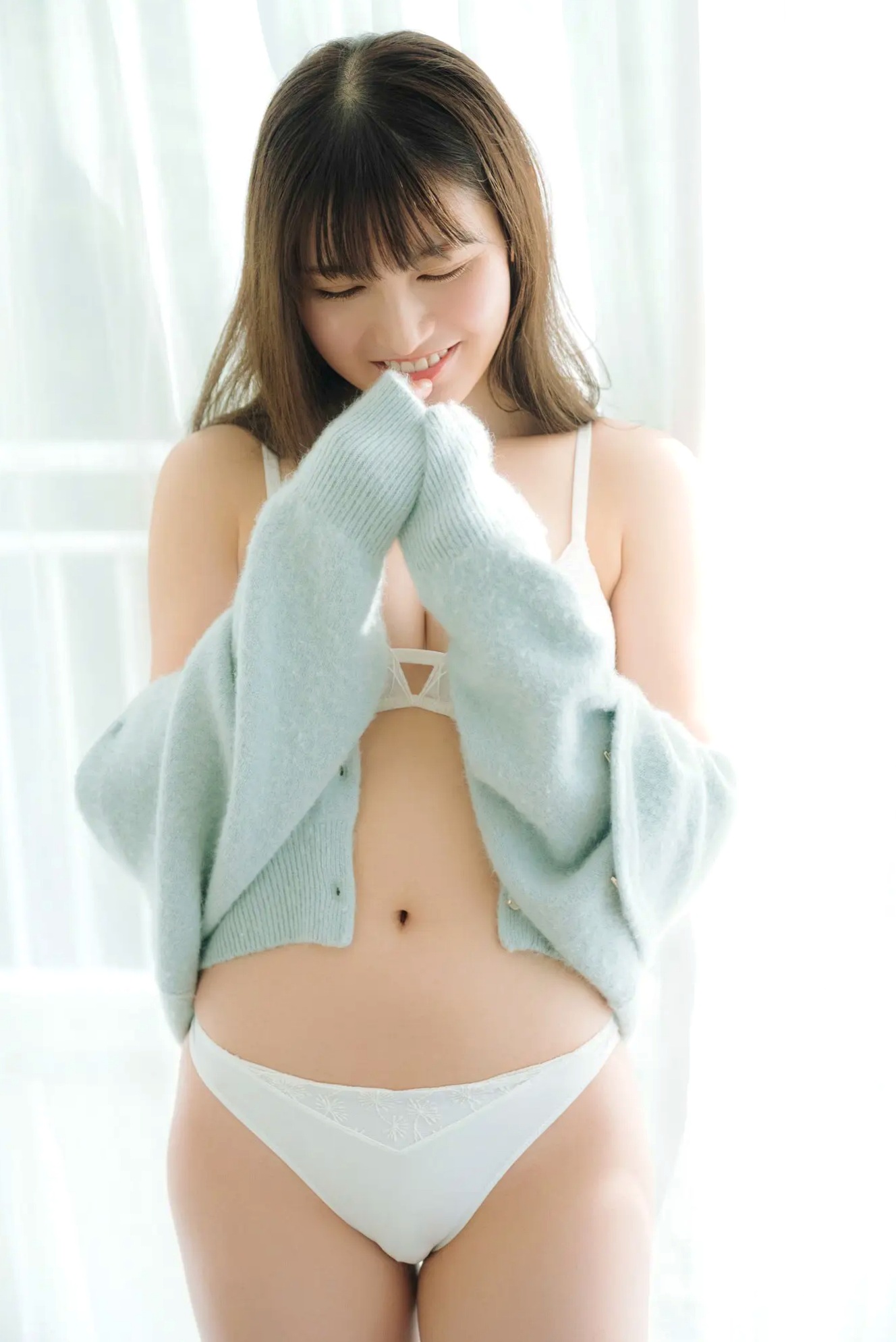 神志那結衣 - ジーナに恋して vol.1 清纯女神私房写真,室内极品白嫩身材展示,性感白色内衣诱惑,清新治愈风格