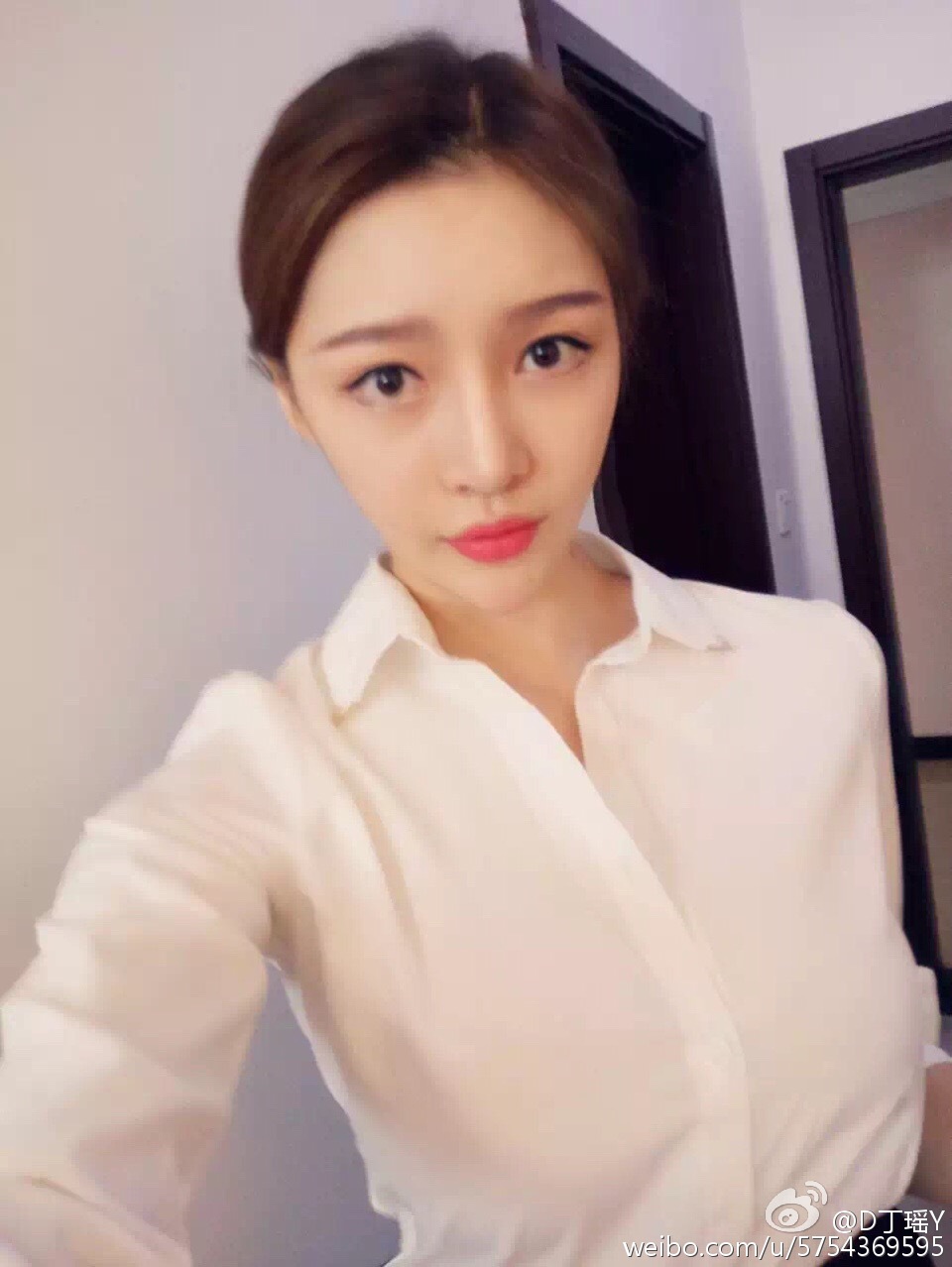 丁瑶 惹火性感私房照诱惑写真图