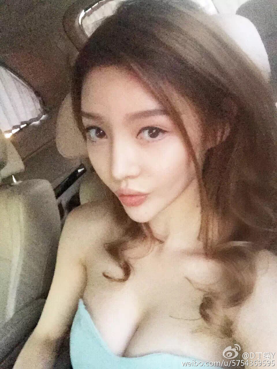 丁瑶 惹火性感私房照诱惑写真图