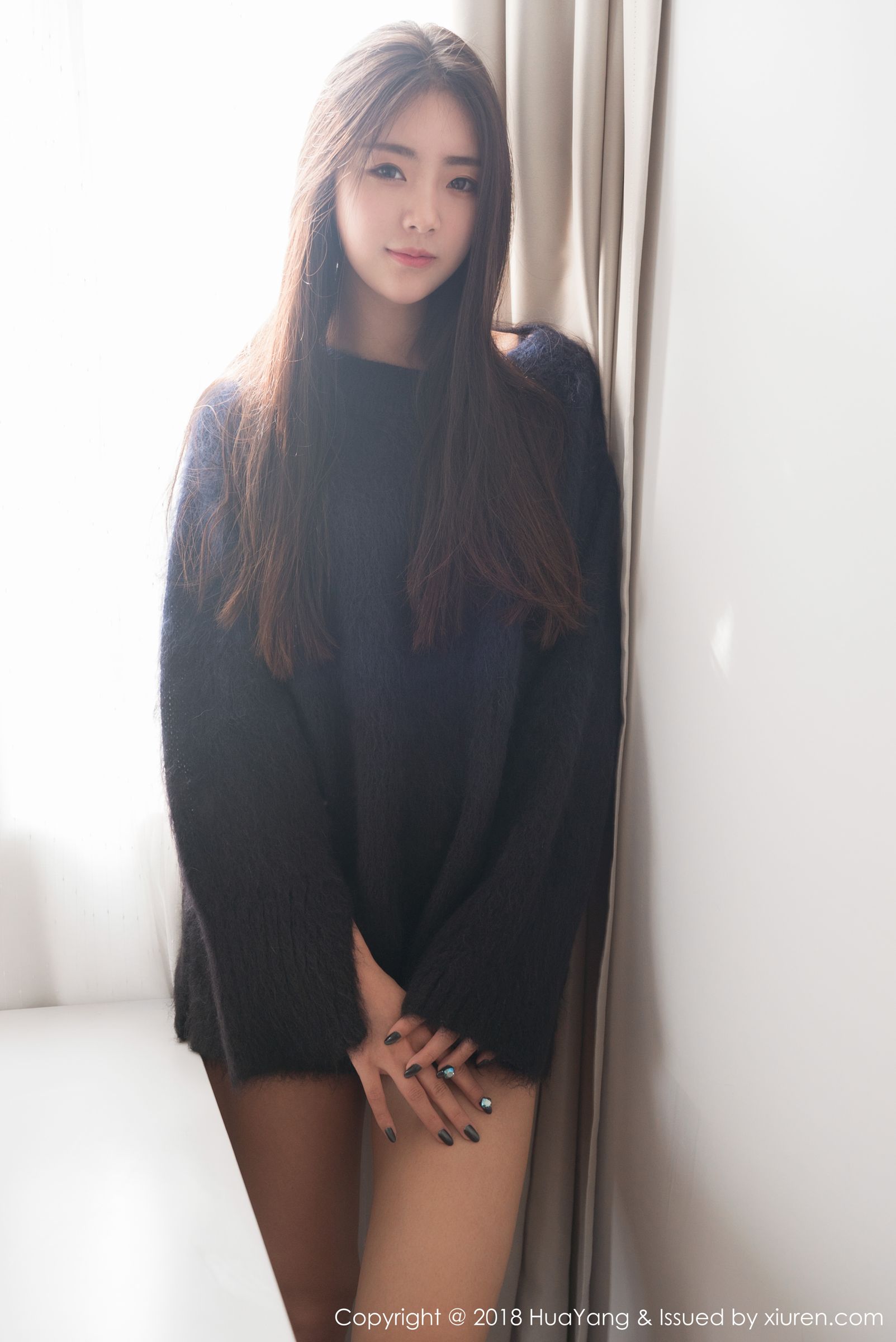 标配女友可樂Vicky 毛衣白寸衫的甜蜜