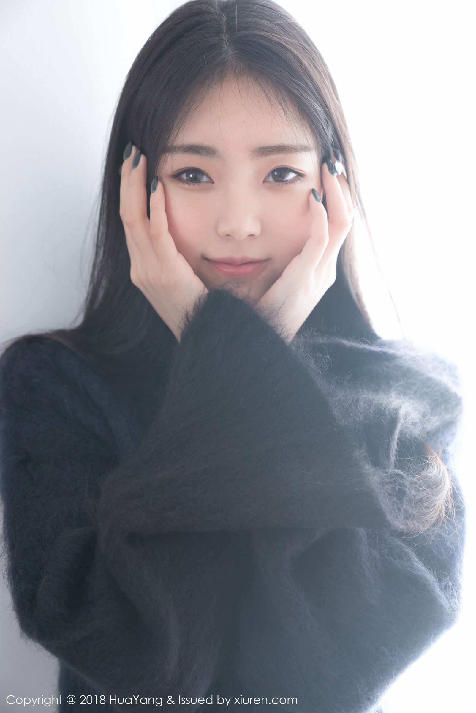 标配女友可樂Vicky 毛衣白寸衫的甜蜜