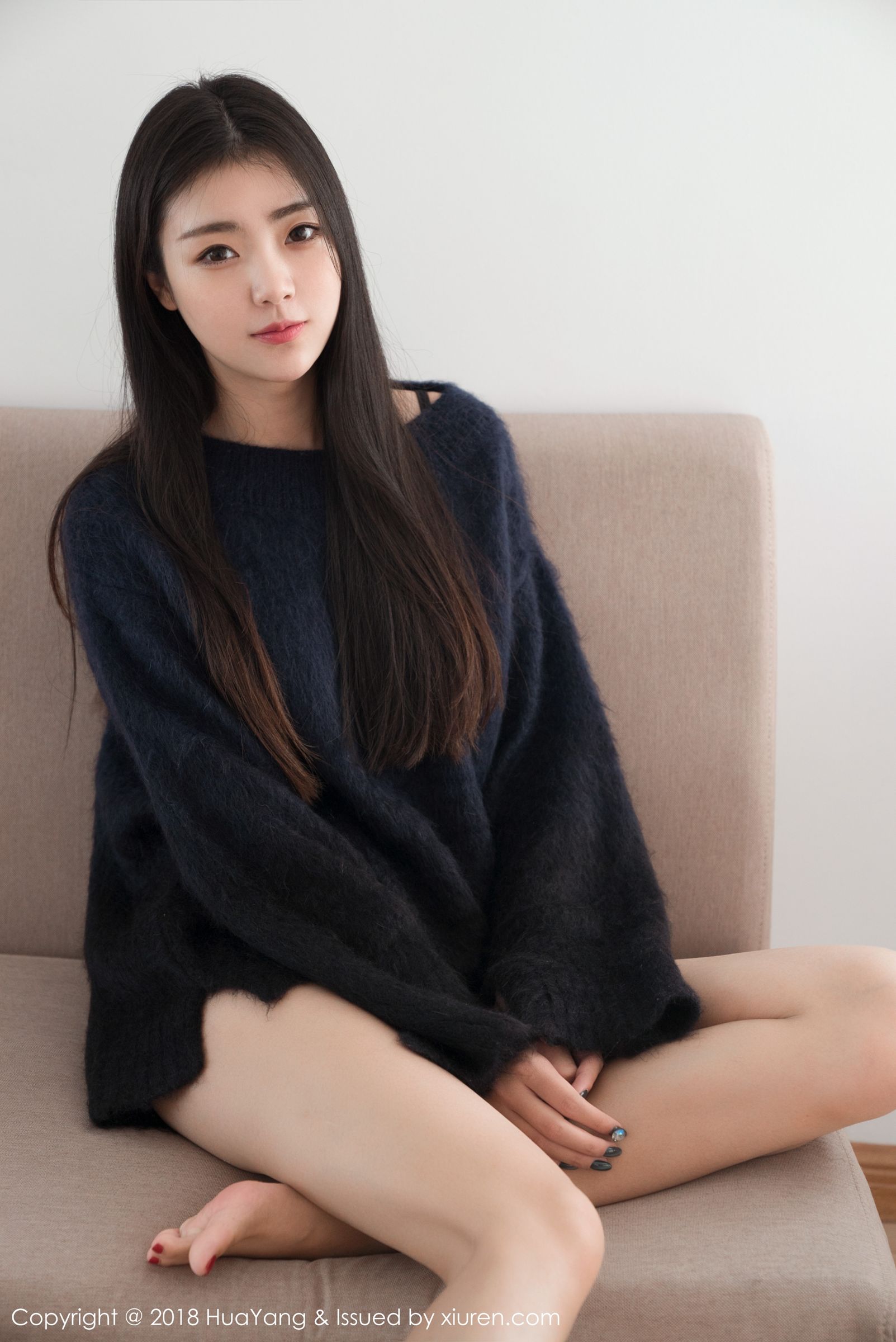 标配女友可樂Vicky 毛衣白寸衫的甜蜜
