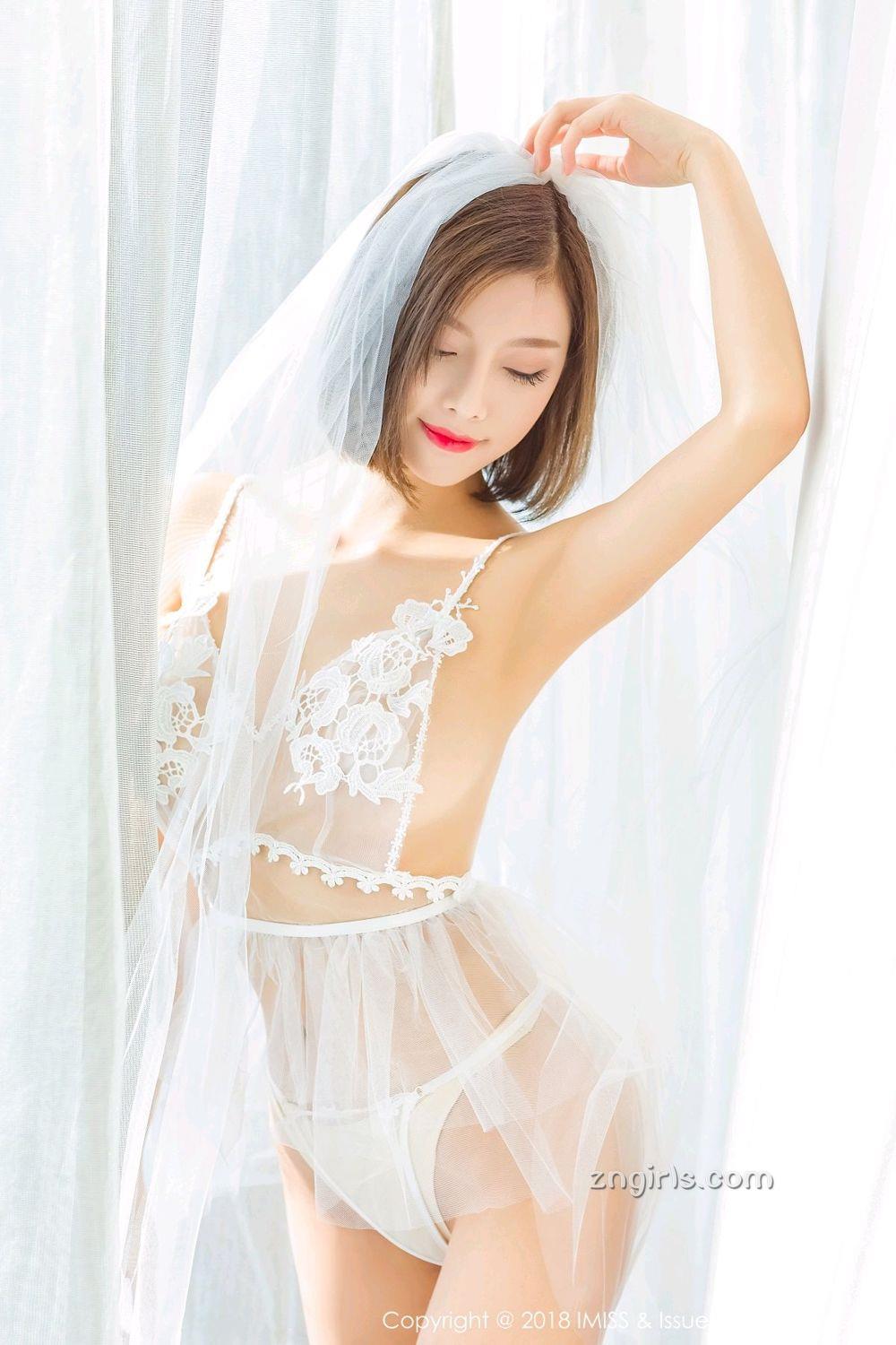 甜美女神杨晨晨sugar 白色牡丹黑丝内衣