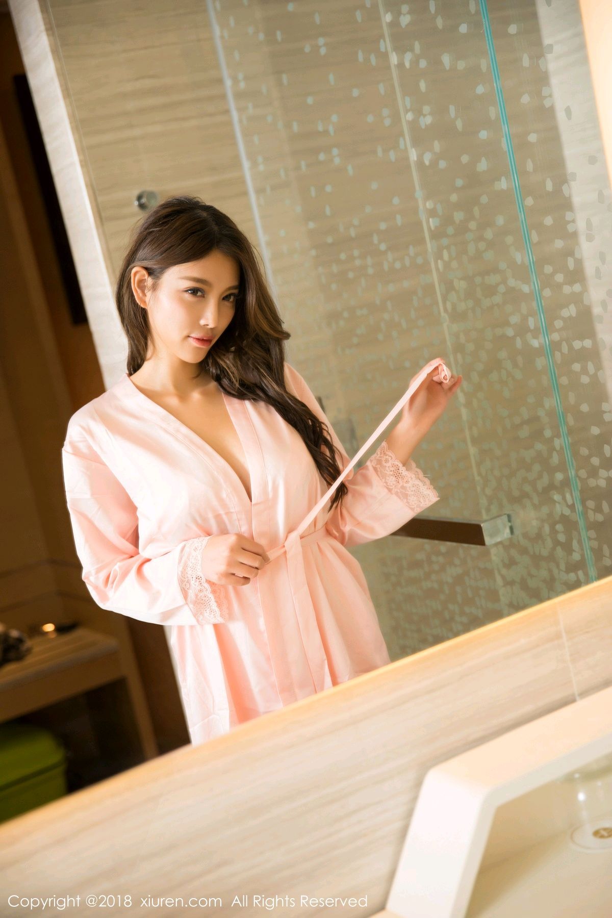 甜美女神杨晨晨sugar 粉色精致蕾丝睡衣