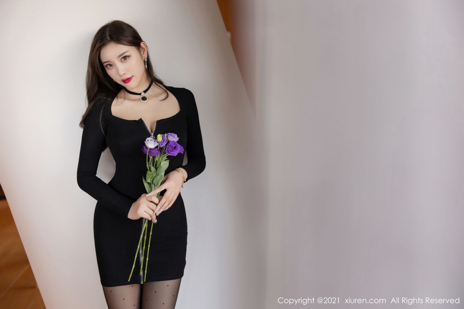 性感女神杨晨晨 人比花娇的艳美