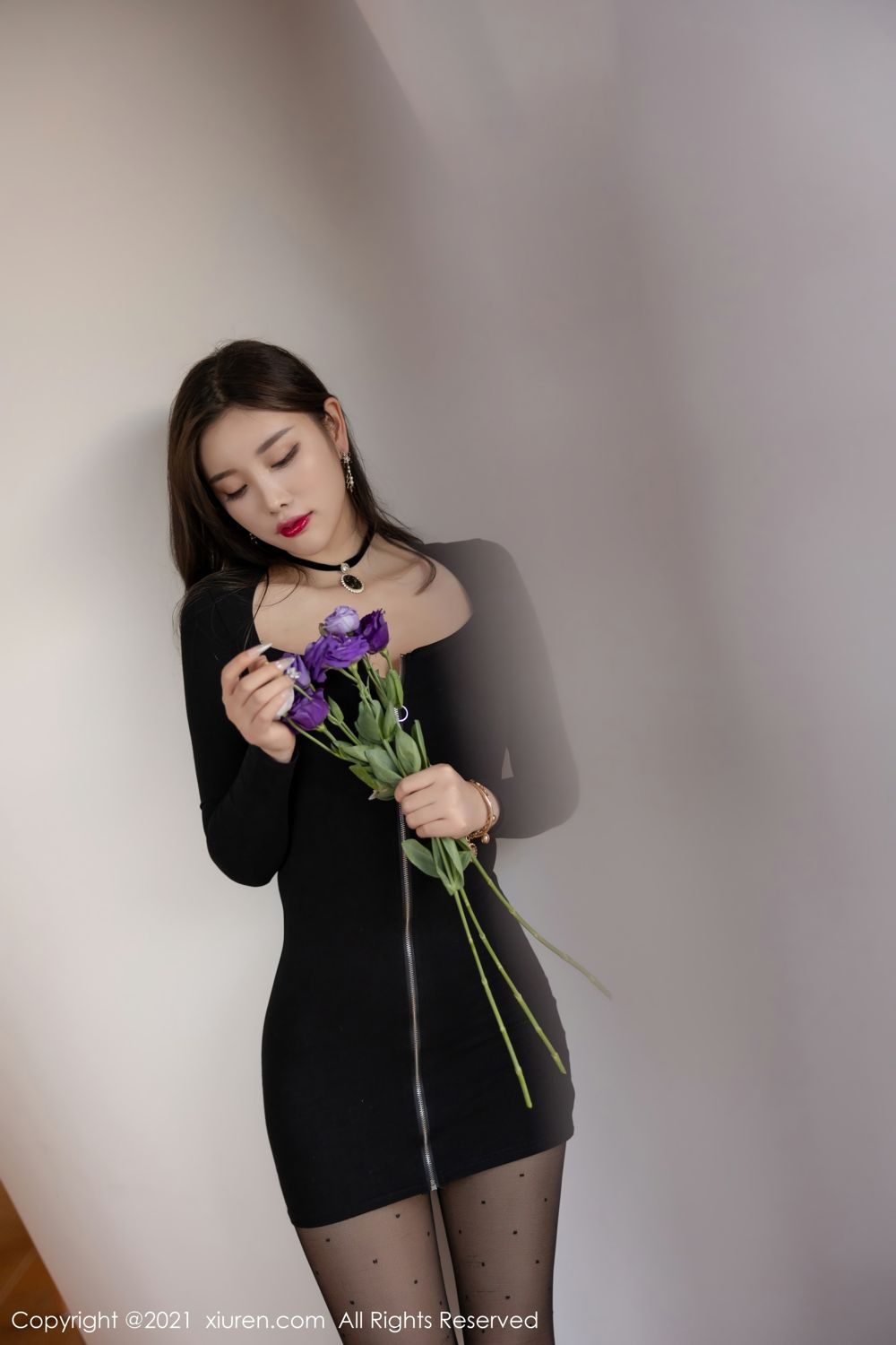 性感女神杨晨晨 人比花娇的艳美