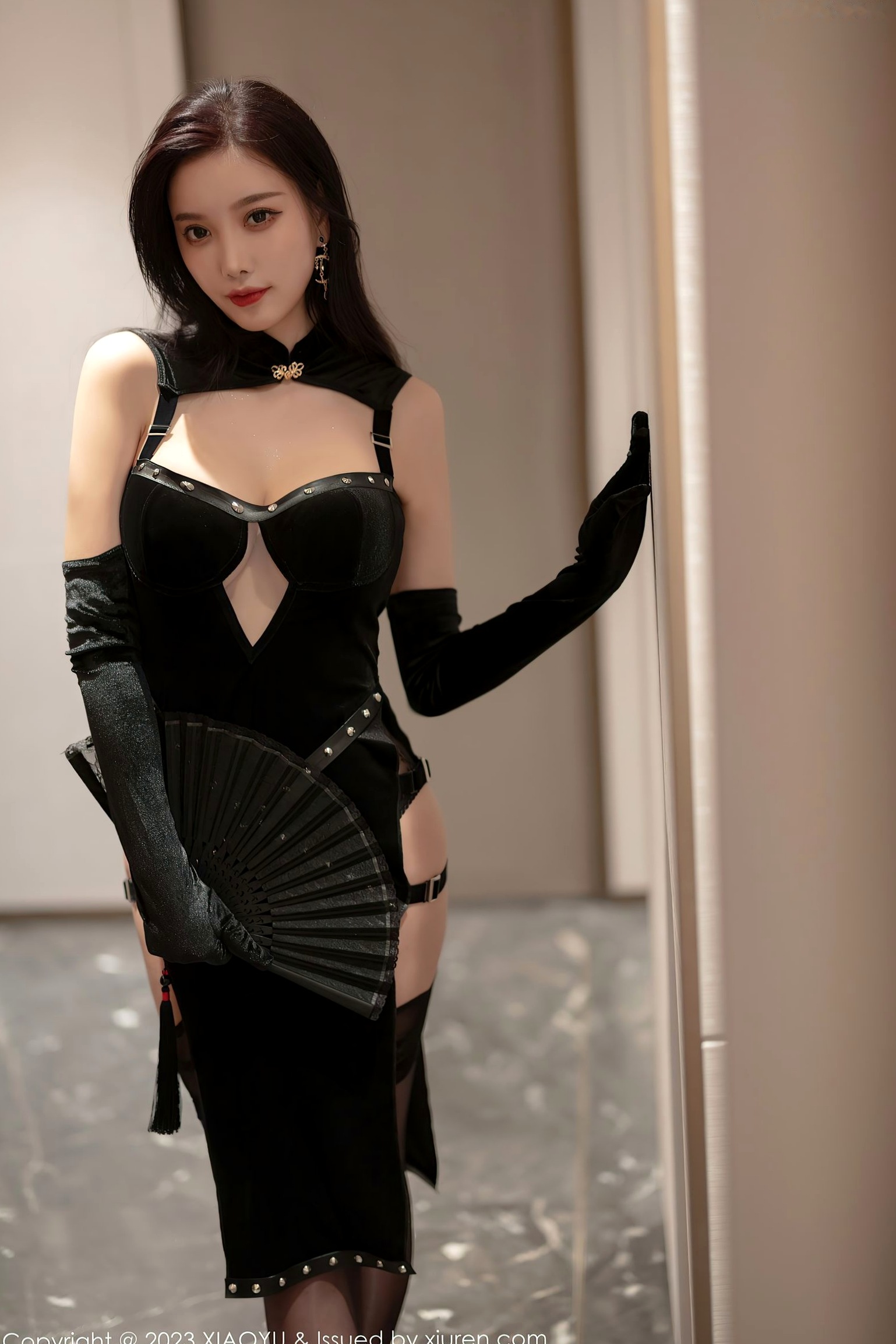 XiaoYu语画界-1002-杨晨晨Yome:暗黑古风改良旗袍诱惑写真,性感黑丝折扇御姐,白色浴缸私房大片-2023.04.07-无圣光大尺度