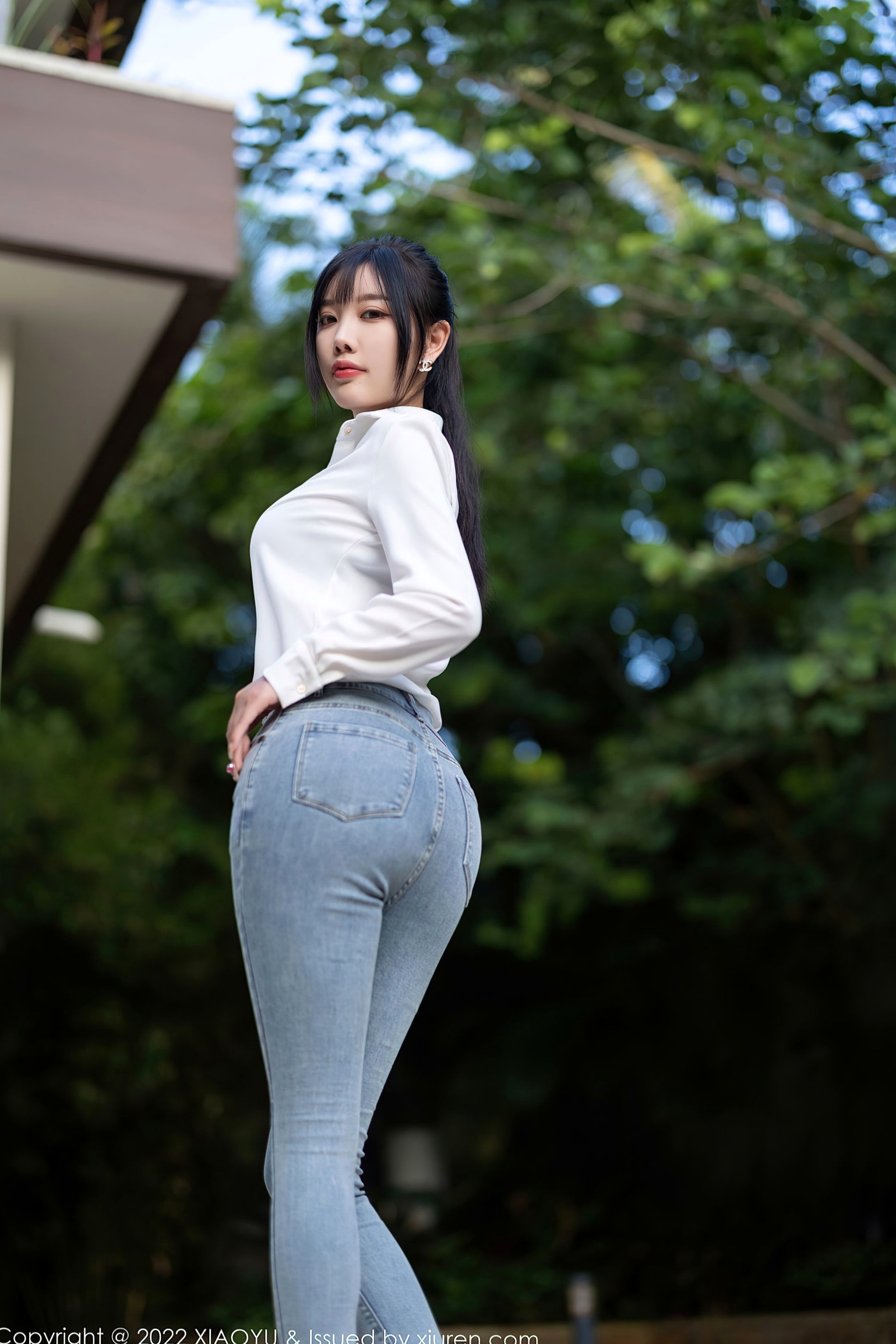 XiaoYu语画界 846期 - 杨晨晨Yome 性感私房系列 - 白衬衫红色内衣肉丝诱惑,居家大尺度美图,无圣光极致展现