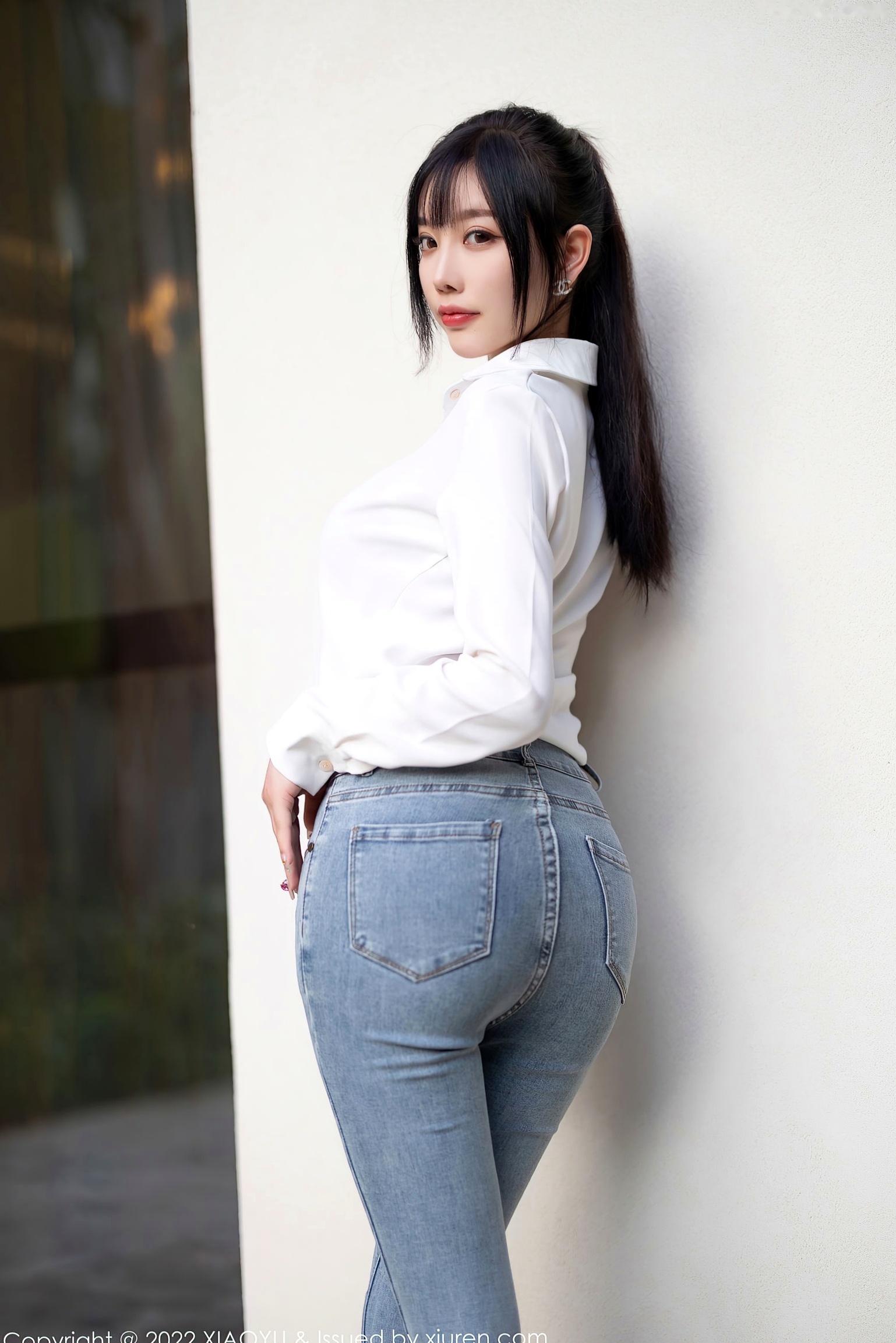XiaoYu语画界 846期 - 杨晨晨Yome 性感私房系列 - 白衬衫红色内衣肉丝诱惑,居家大尺度美图,无圣光极致展现