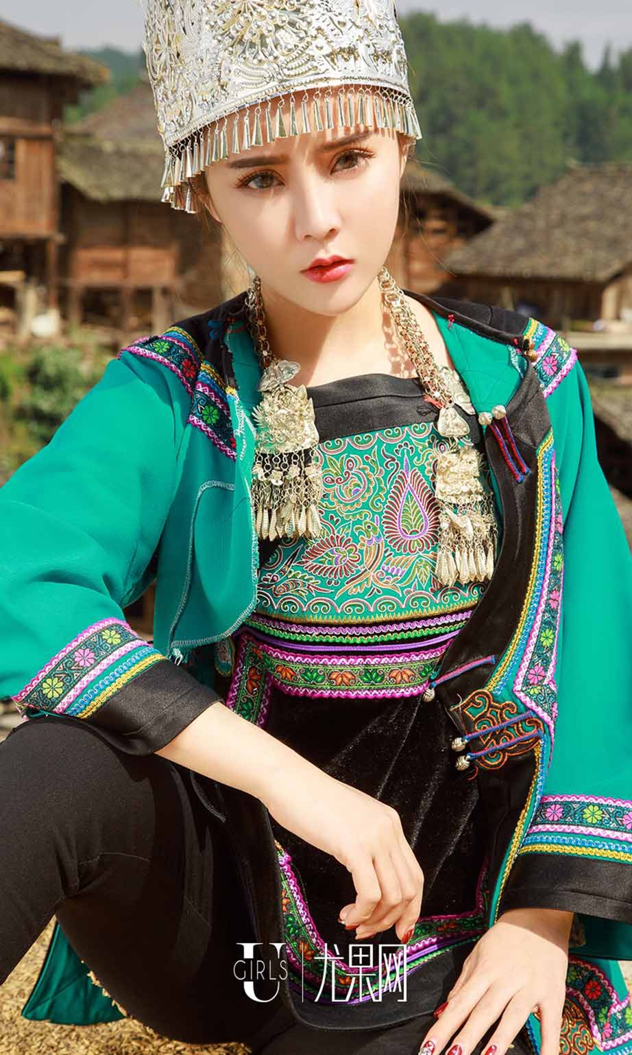 老寨新花爱丽莎 青山碧水佳人美