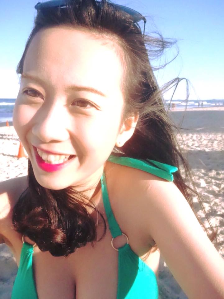 张雯婷 表特版爆红胸妹好猛烈