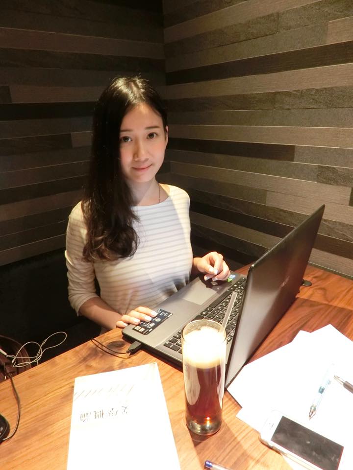 张雯婷 表特版爆红胸妹好猛烈