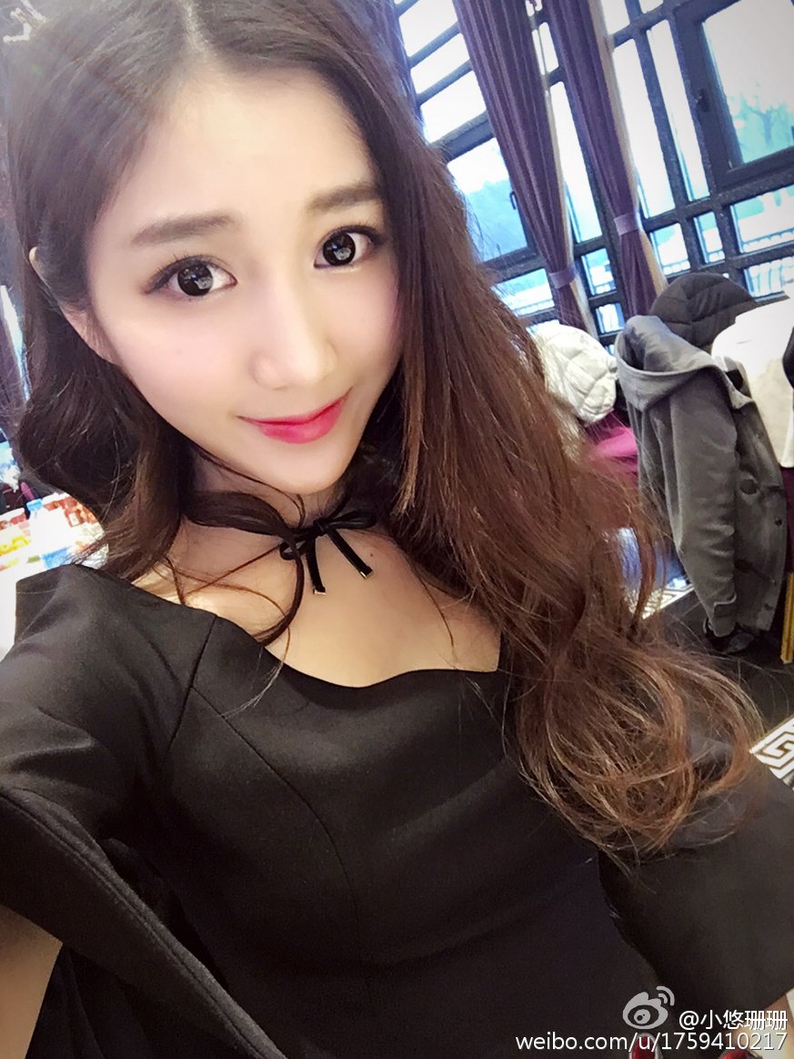 小悠珊珊(高珊) 美人电竞主播私房照诱惑写真图