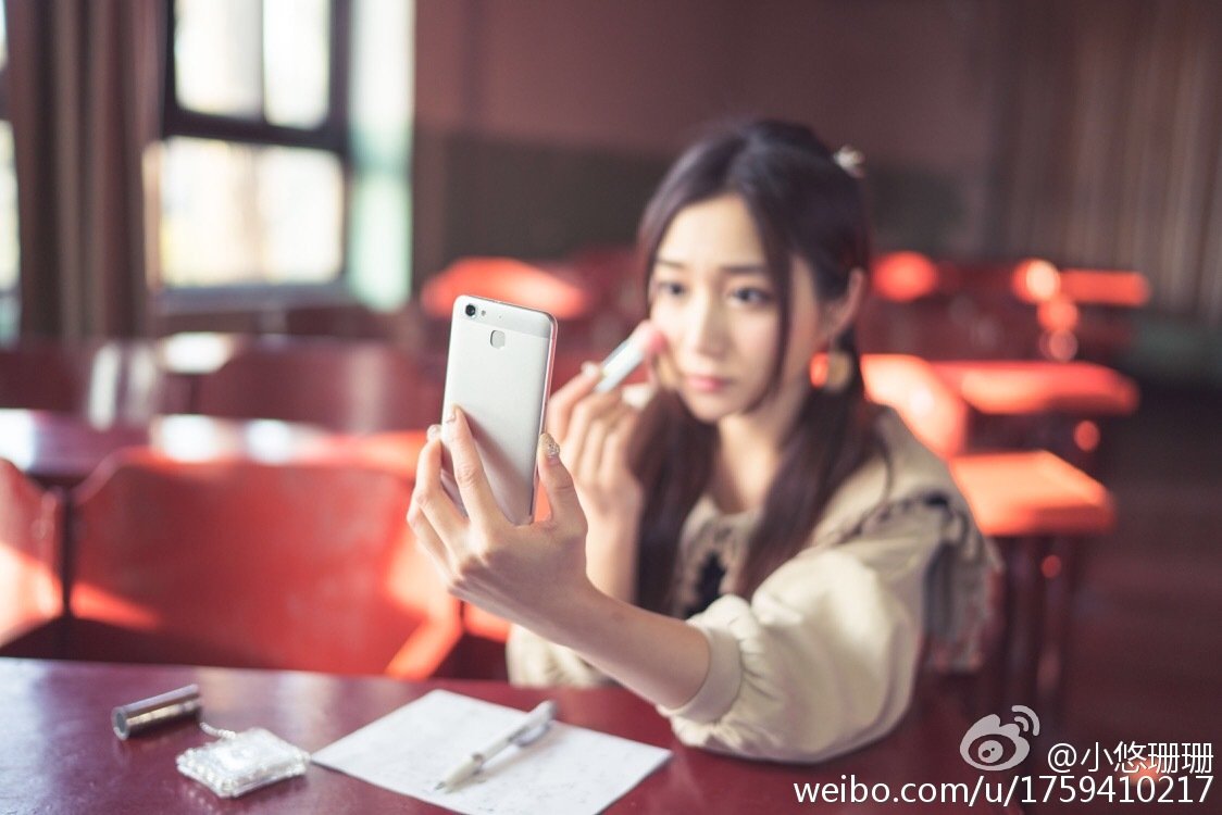 小悠珊珊(高珊) 美人电竞主播私房照诱惑写真图
