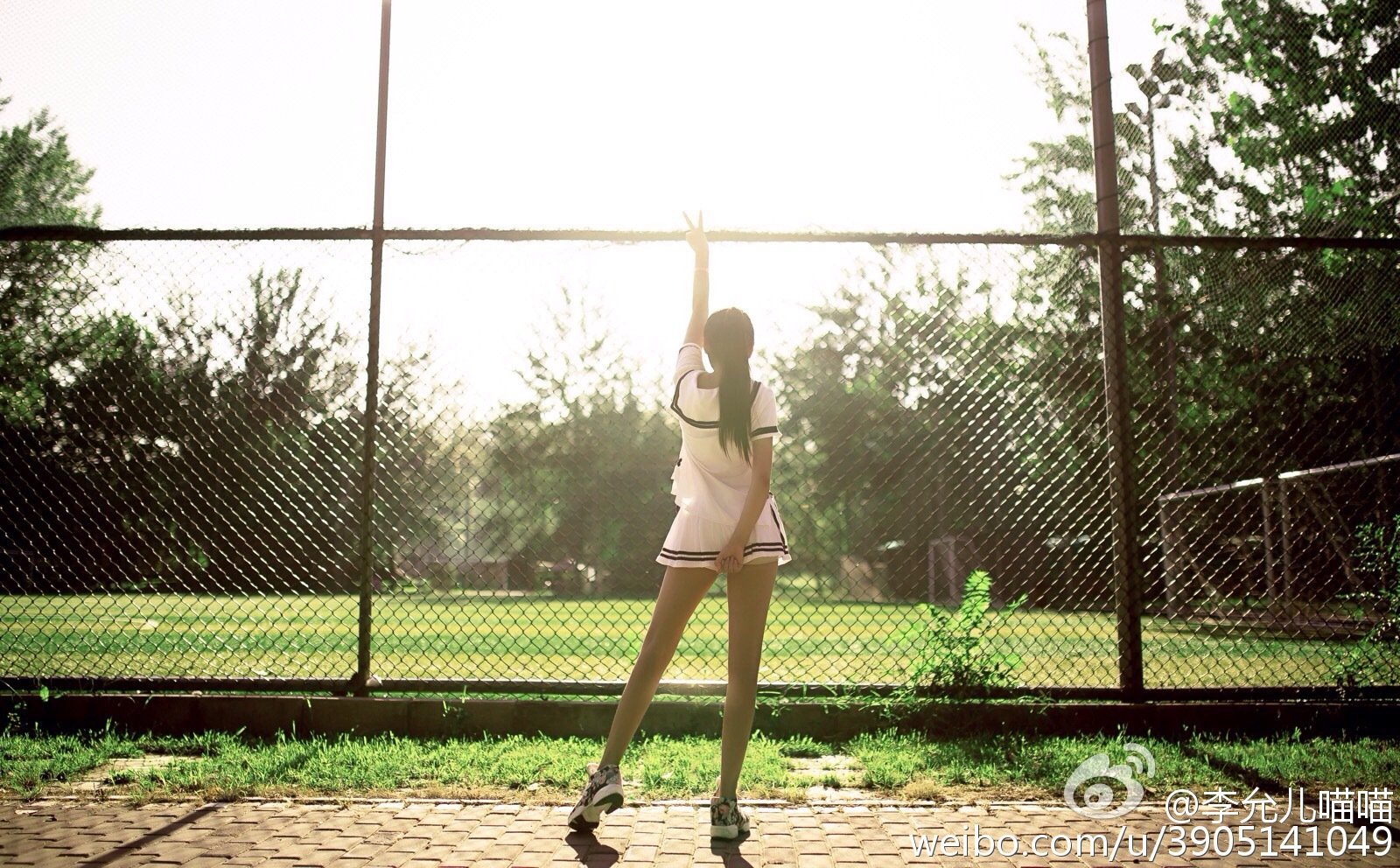 李允 微博清新私房写真图