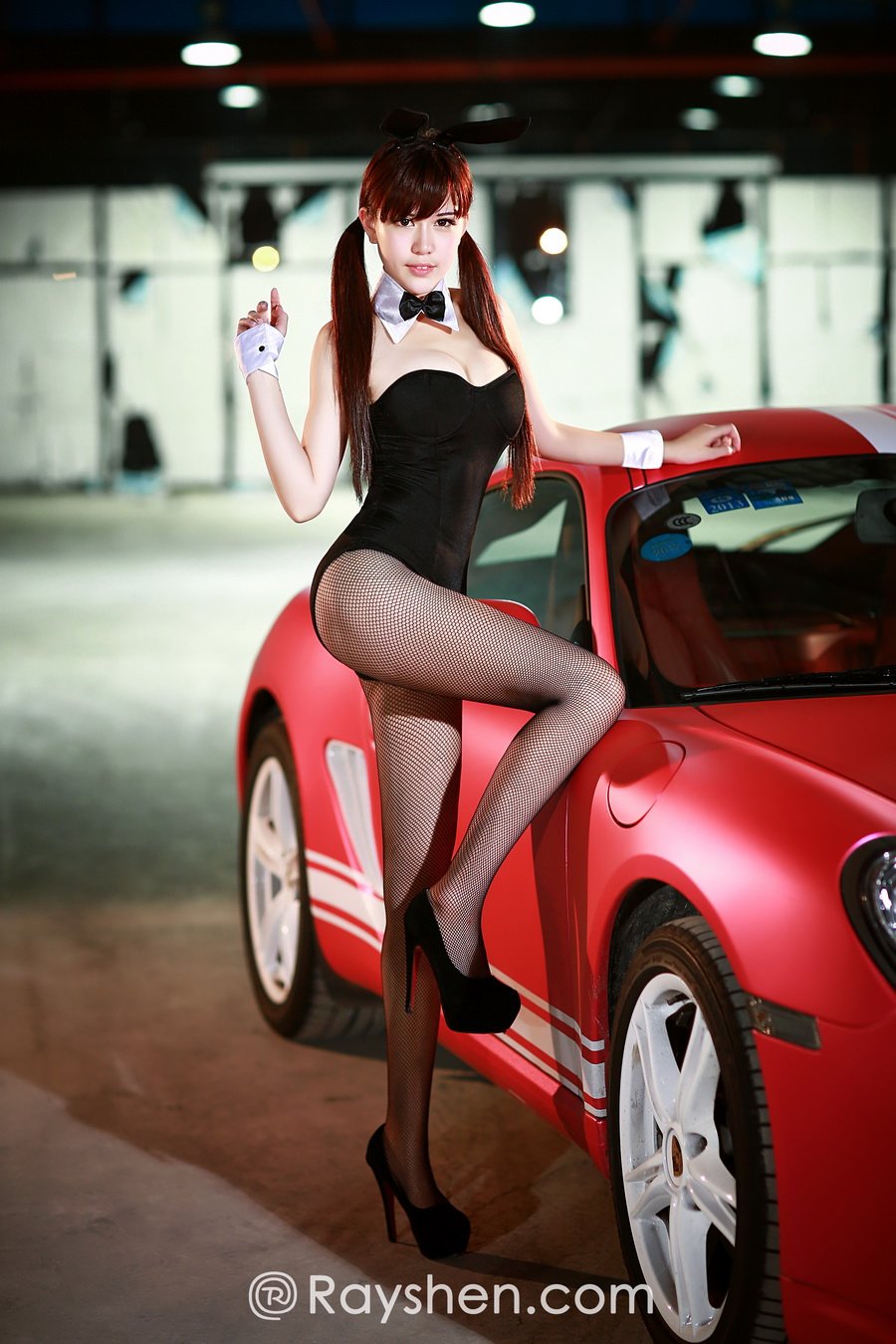 黄梓洁Nico 兔女郎蕾丝超跑写真图