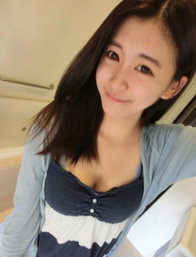Min Min 超正的大眼麦当劳长腿店花