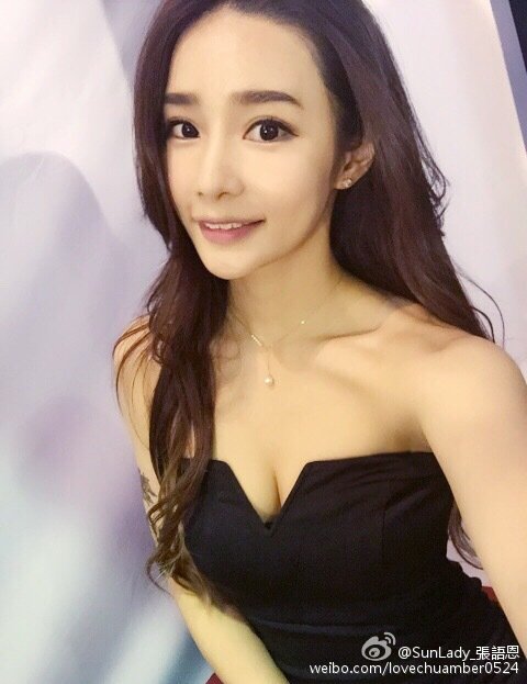 张语恩- 爱跳舞的超美完美身材正妹