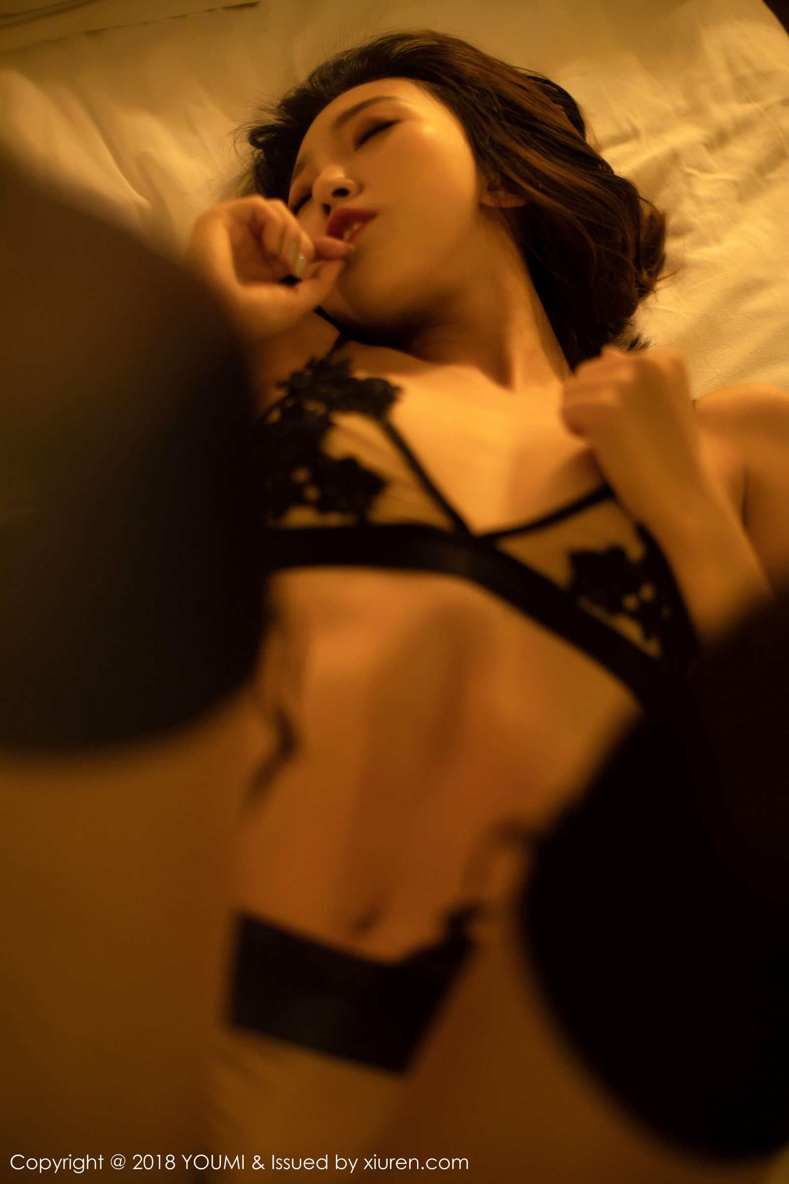 冯木木私房魅惑 曼妙身段腰似小蛮