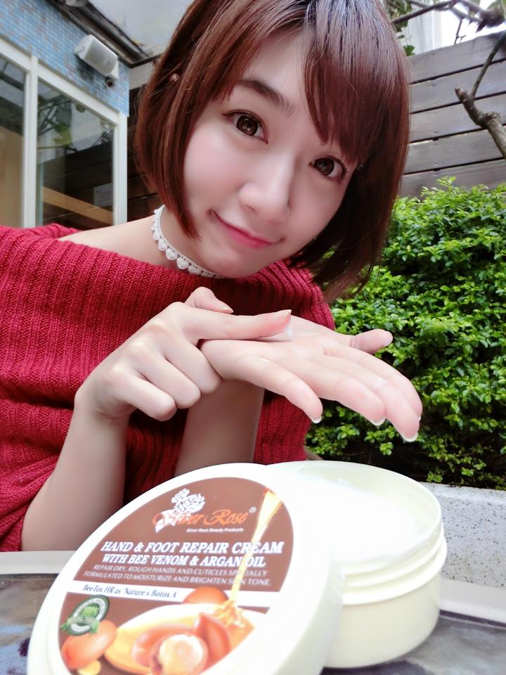 泱泱(吴泱潾) 短发美女好清新