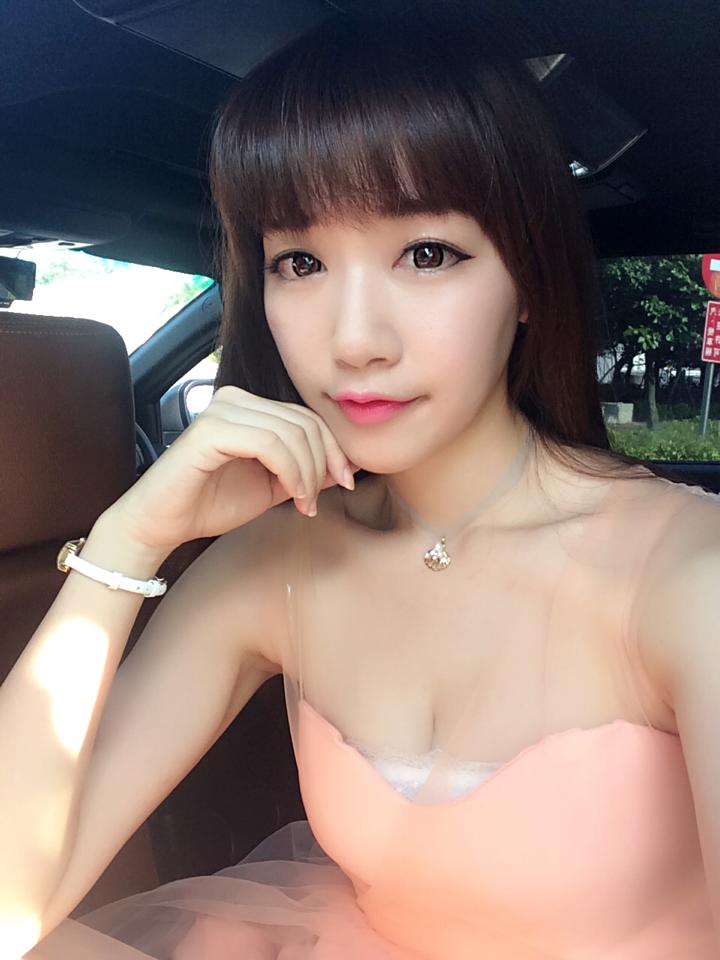 泱泱(吴泱潾) 短发美女好清新