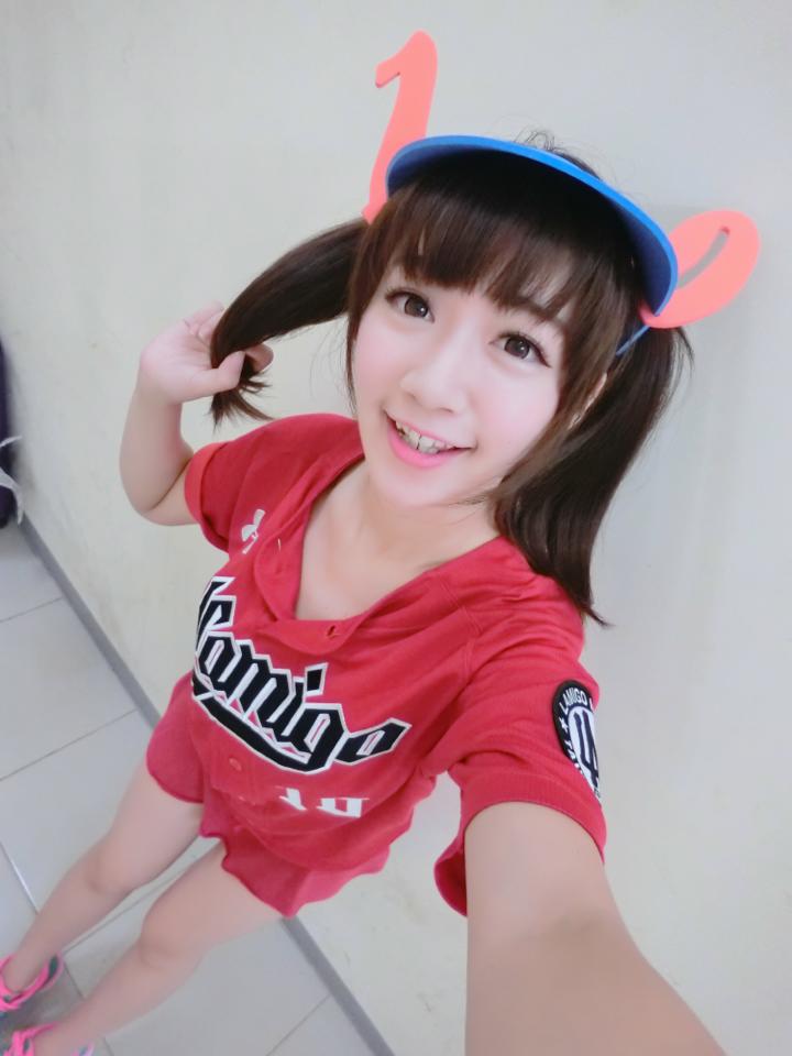 泱泱(吴泱潾) 短发美女好清新