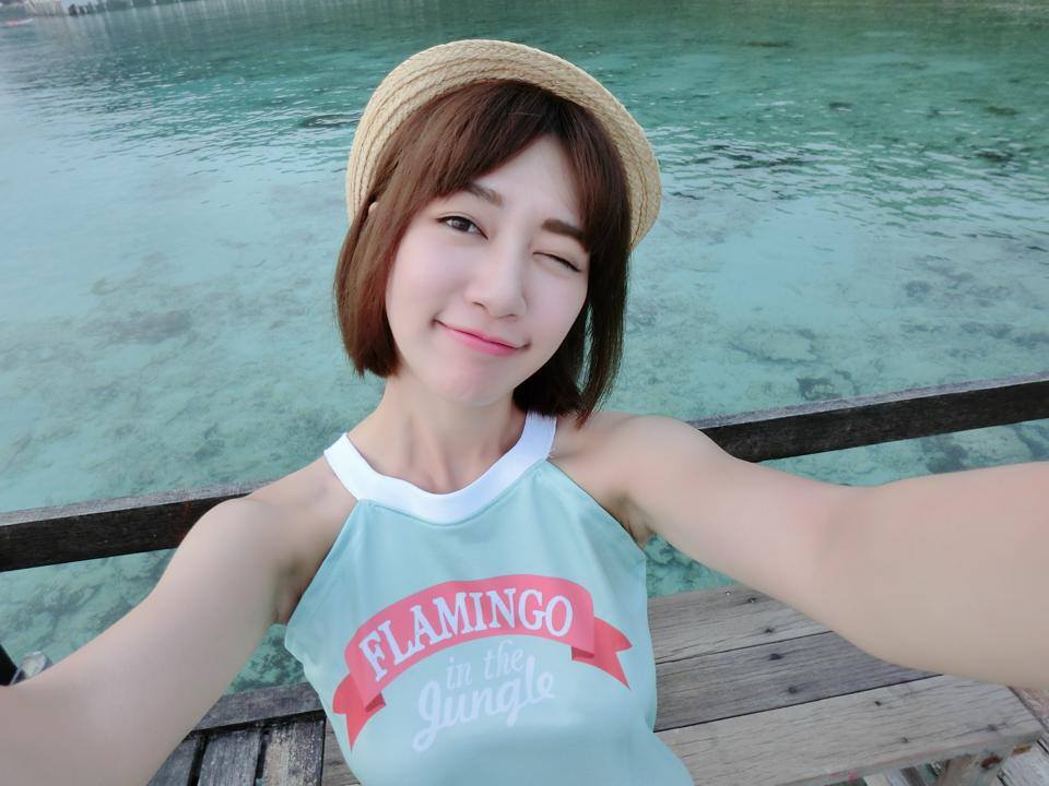 泱泱(吴泱潾) 短发美女好清新