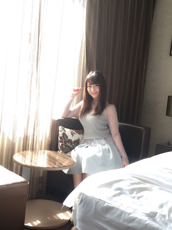 羽入悠栞 F罩杯的肉感美人