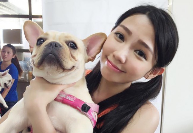 曾智希 伊林新生甜美长腿女模正妹