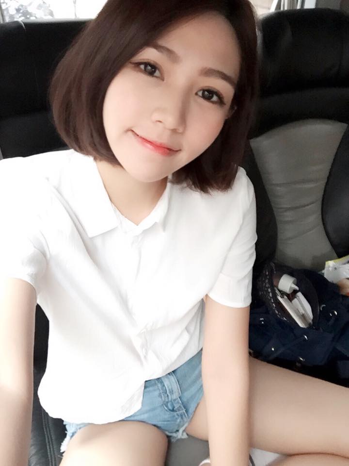 曾智希 伊林新生甜美长腿女模正妹