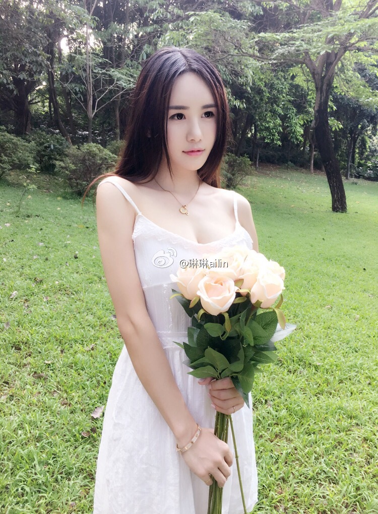 琳琳ailin(黄锦琳) 斗鱼俏皮女主播