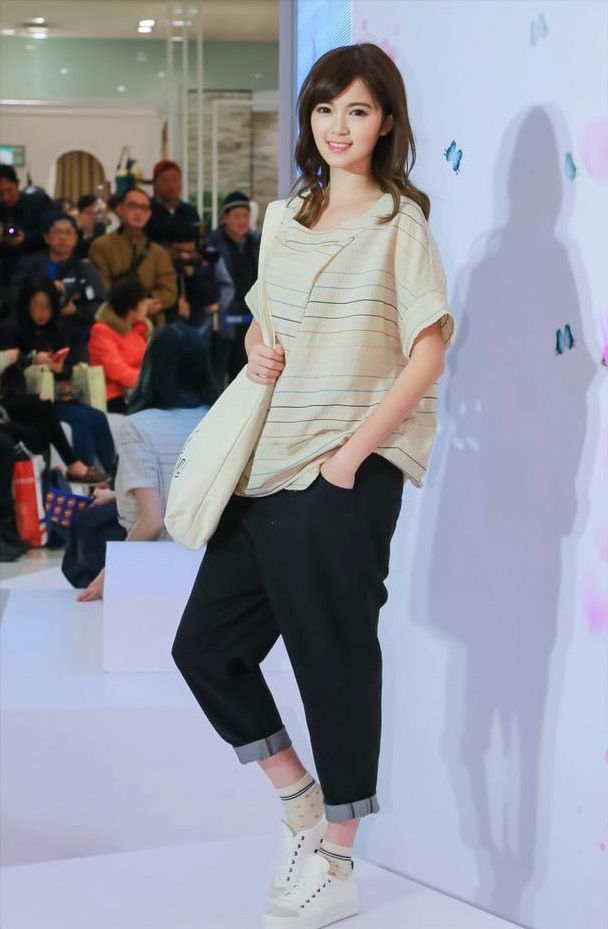 2014全台校园美女选拔冠军 大马正妹模特儿陈宇馨