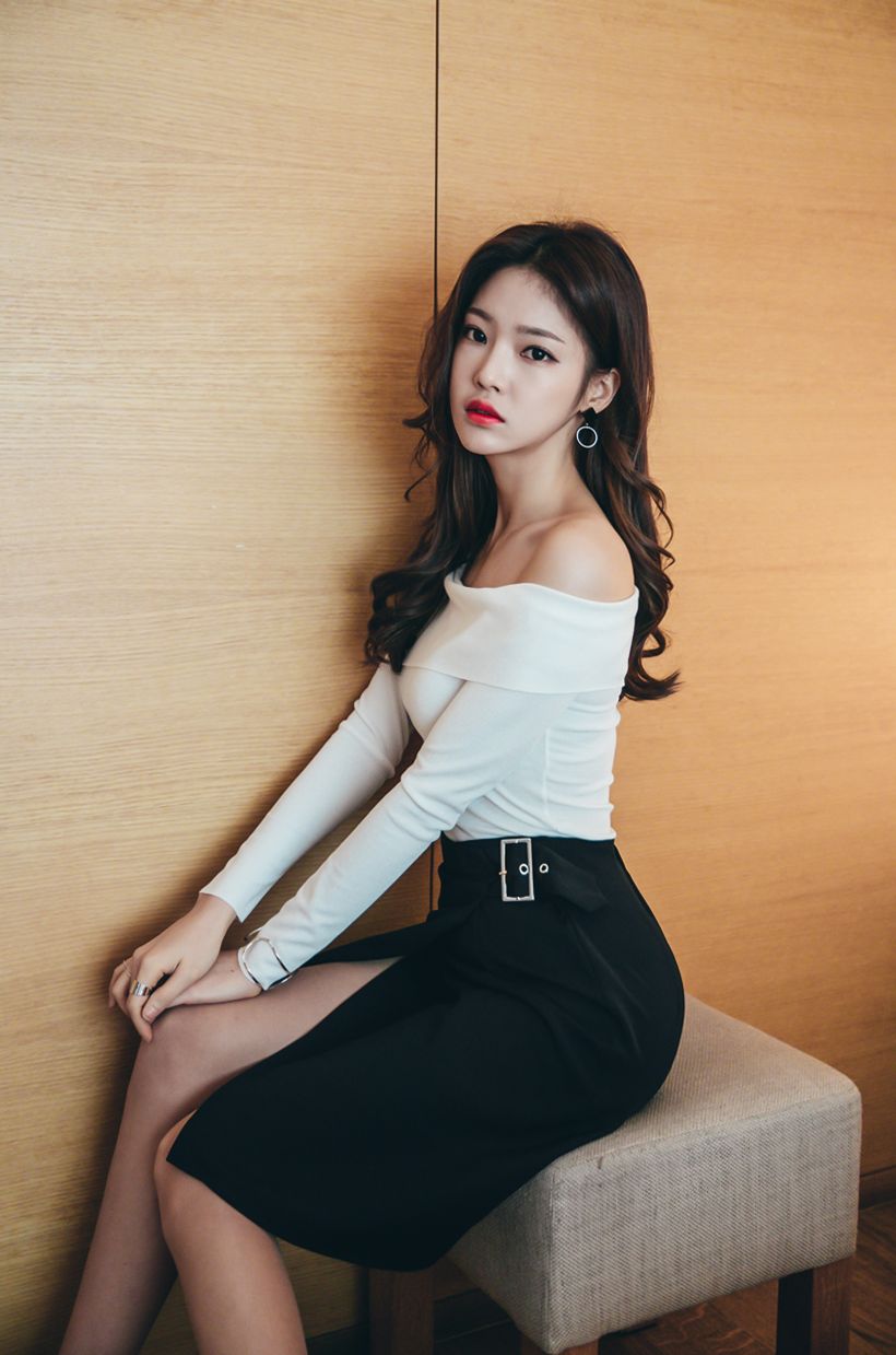 Jung Yoon- 2017年1月冷艳版高清写真