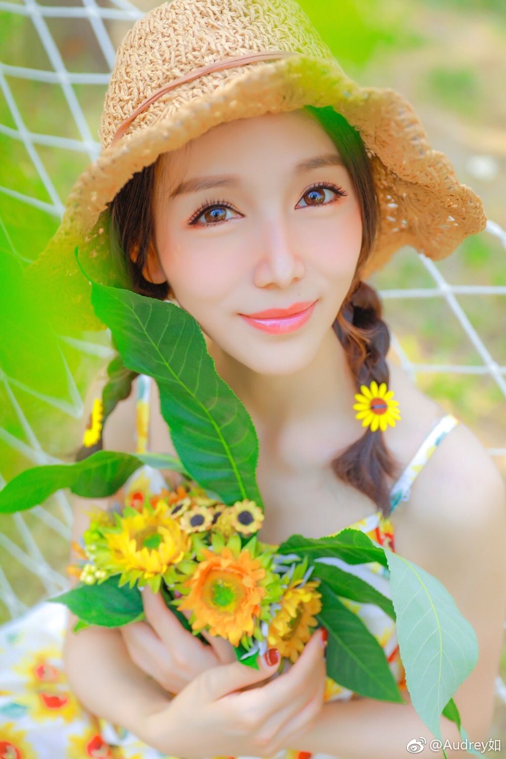 气质美女Audrey如 清爽街拍唯美家居