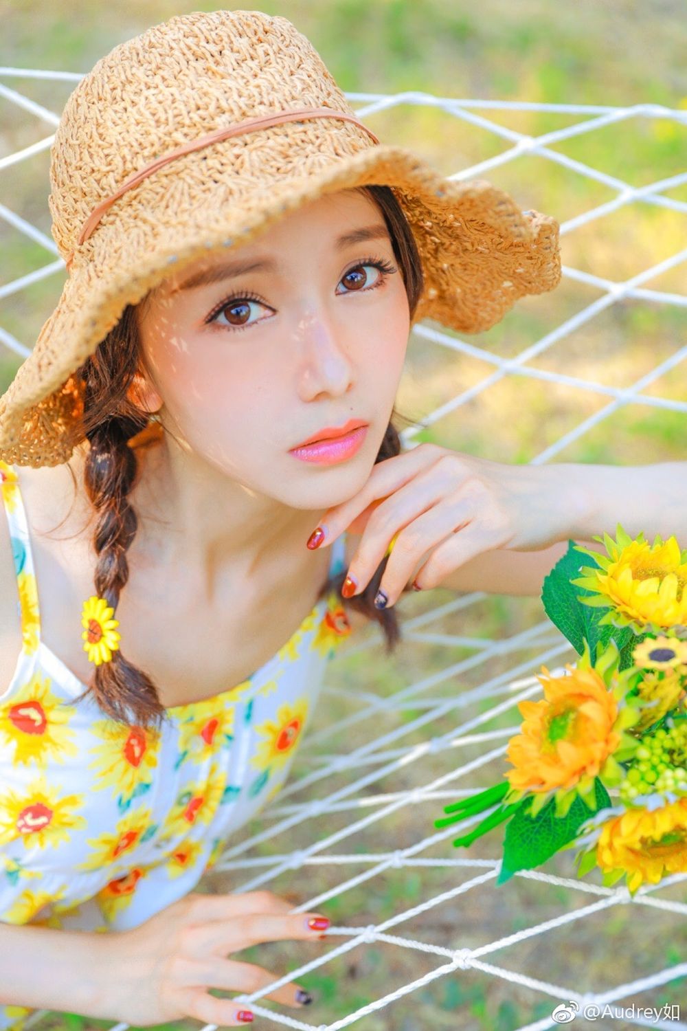 气质美女Audrey如 清爽街拍唯美家居